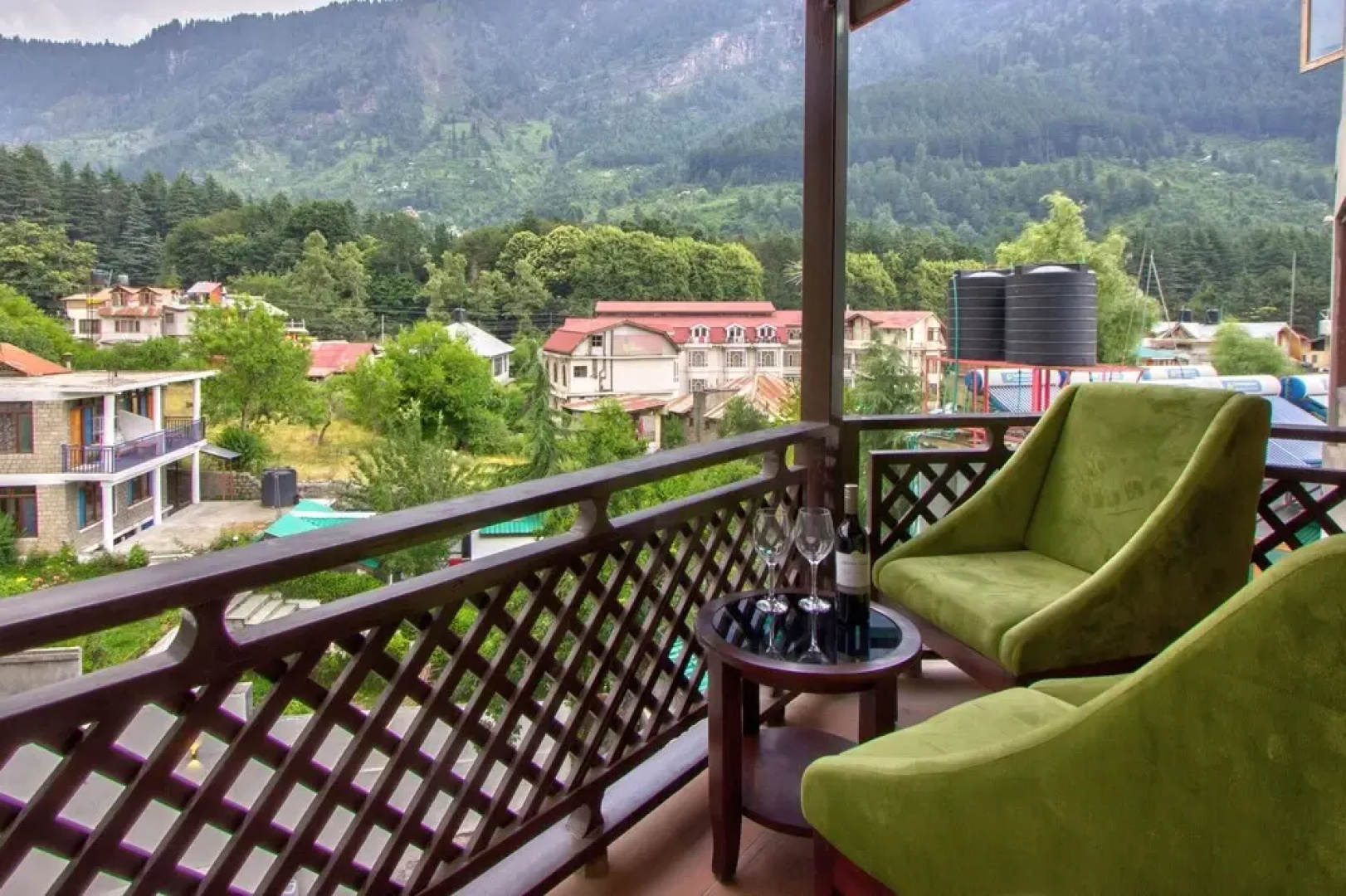 Woodrock Hotel Manali