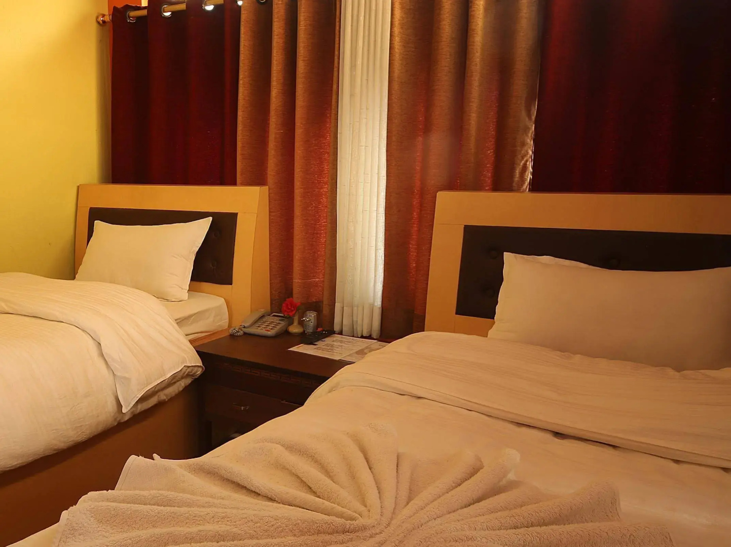 Shangri-la Boutique Hotel