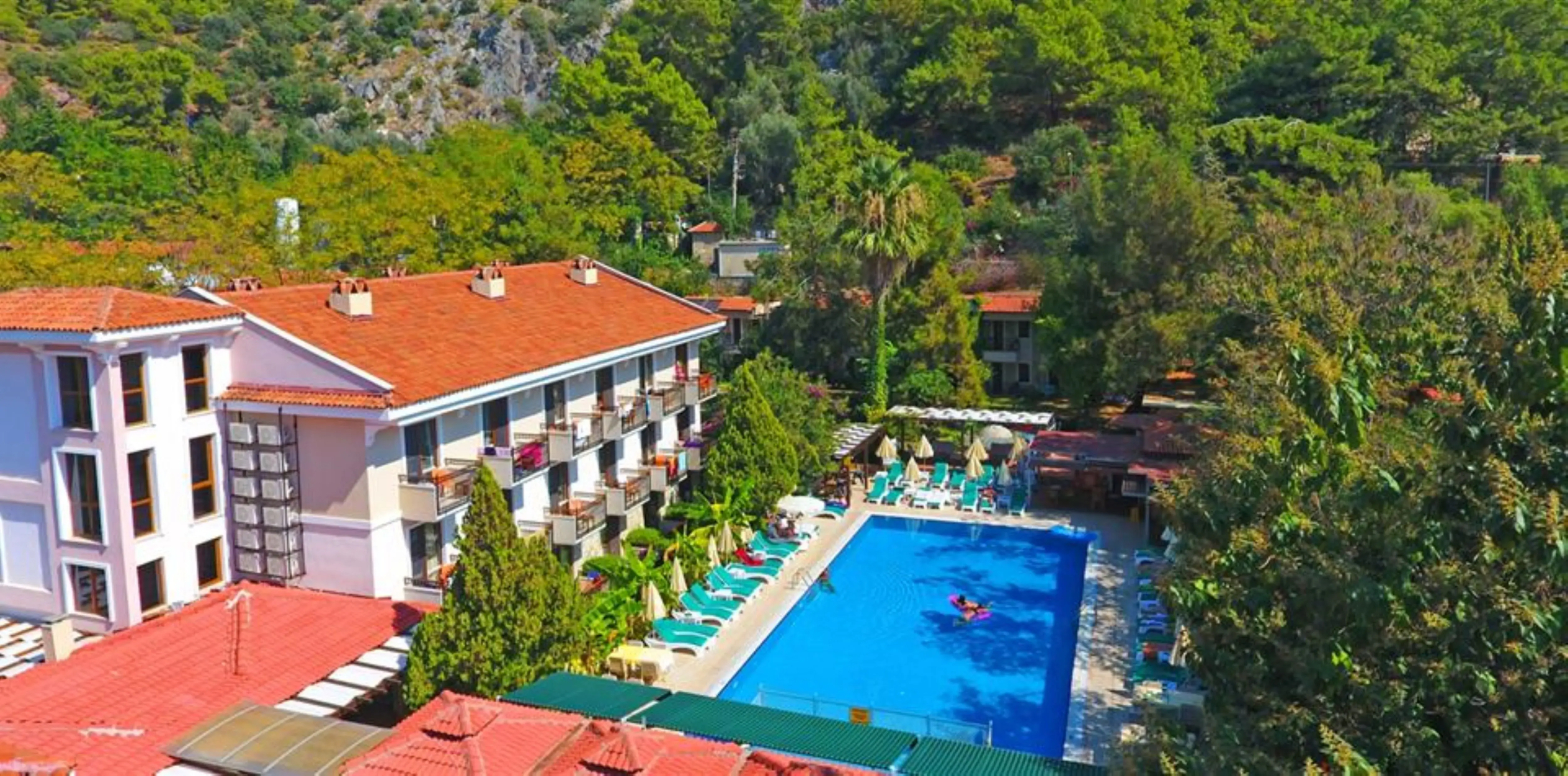Perdikia Beach Hotel