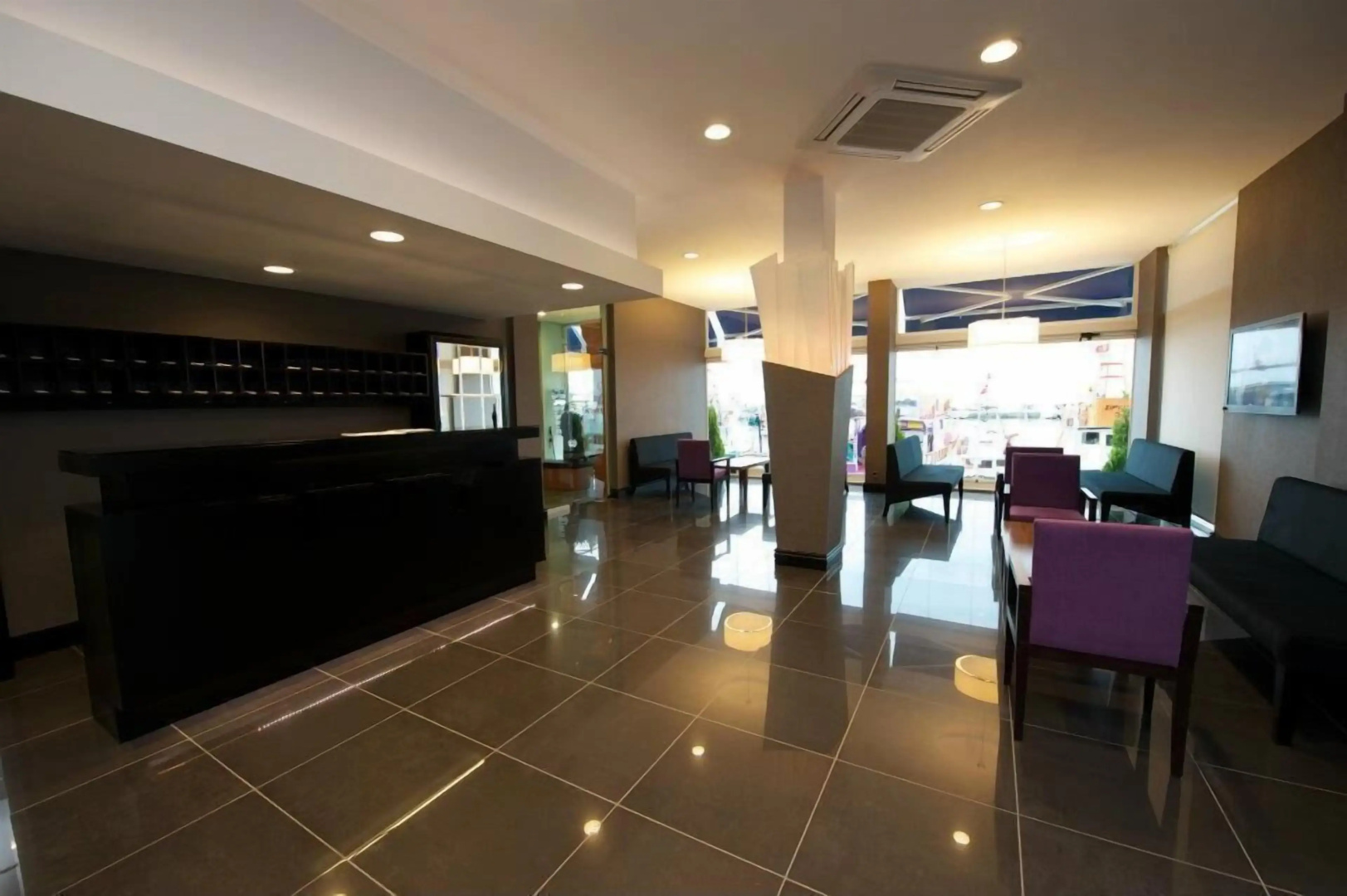 Hotel 117