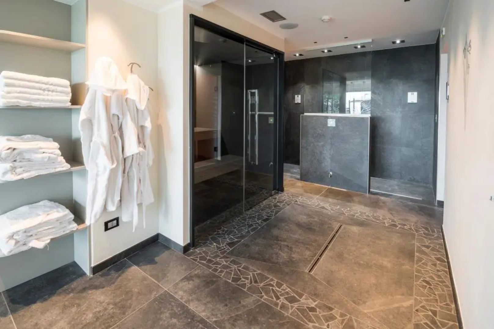 Albergo Bucaneve