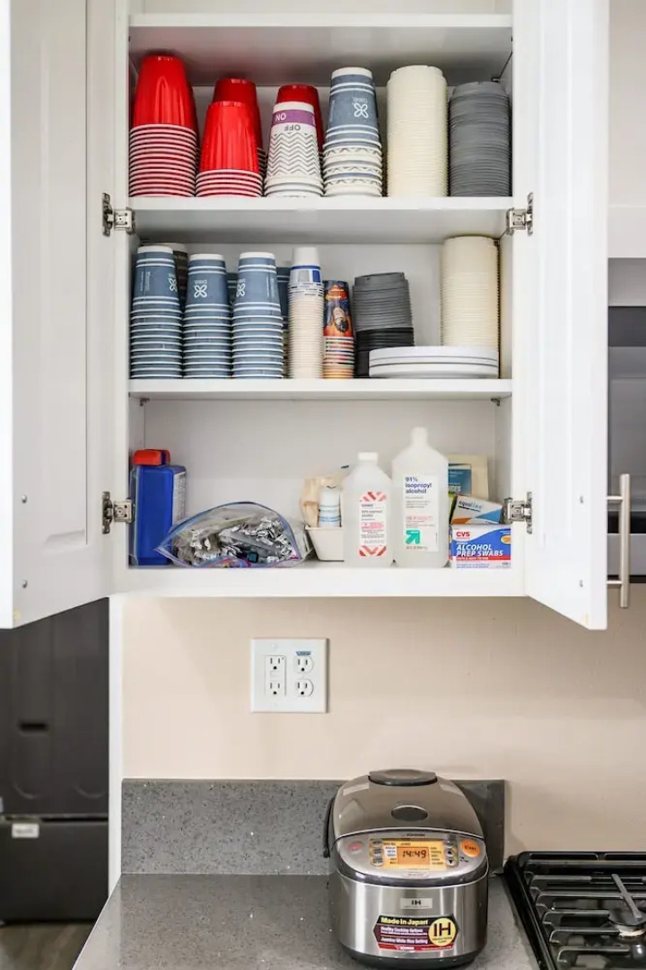 Whimsical Family Stay 10 Min Walk to PV Hospital