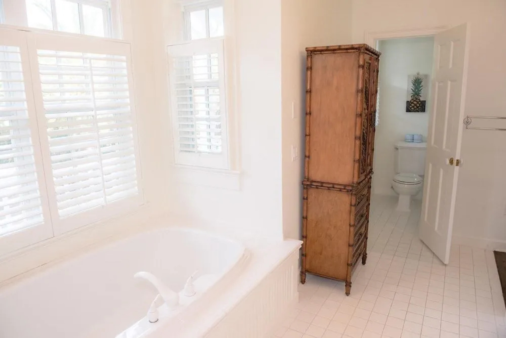 Pineapple Beach by Florida Keys Luxury Rentals