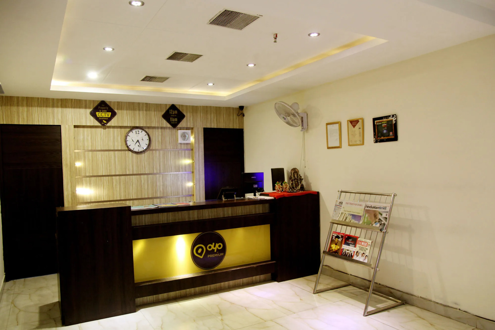 OYO Premium Allahabad Civil Lines