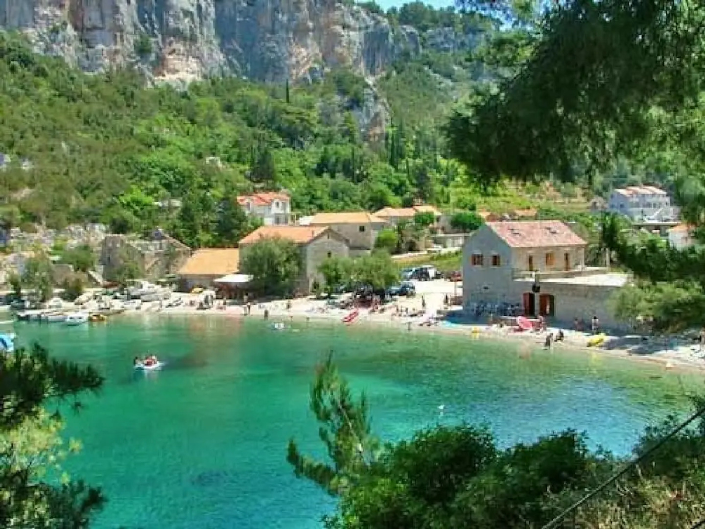 Apartments and Rooms Stjepan