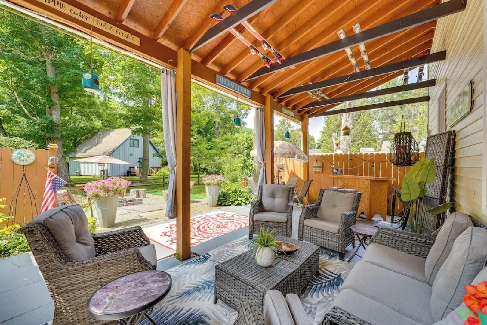 Spacious Victorian Home 1/4 Mi to Holiday Valley!