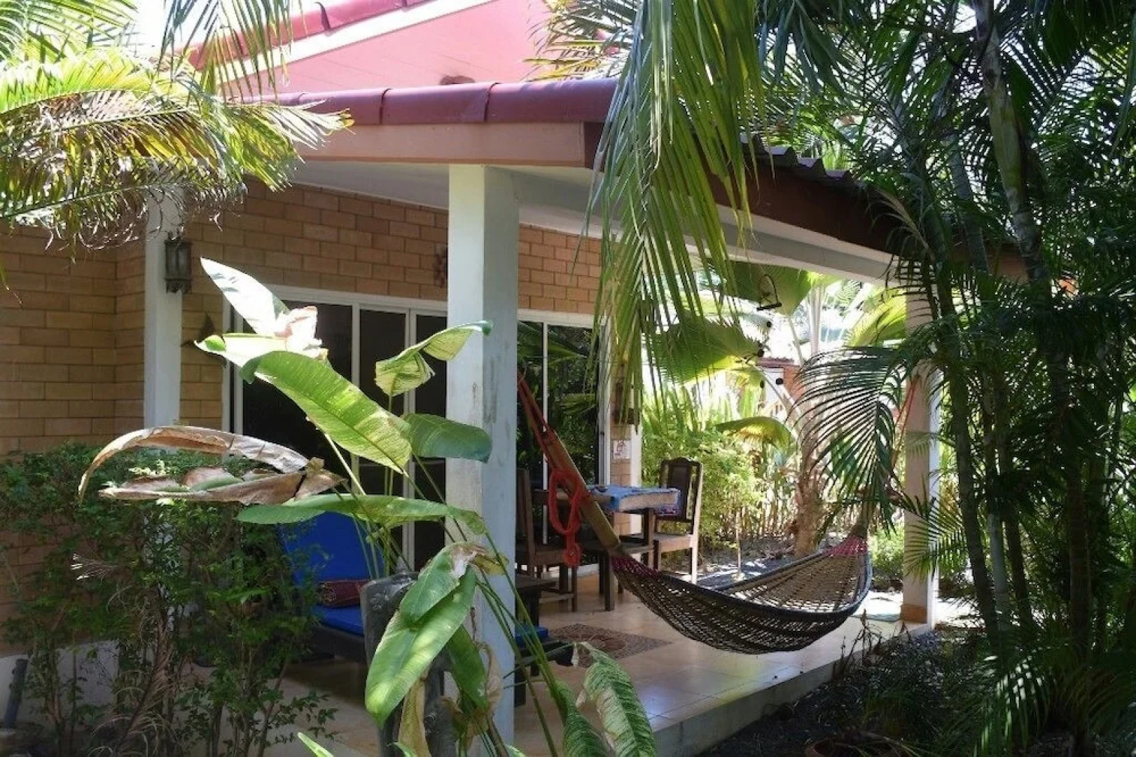 Sanuk bungalows