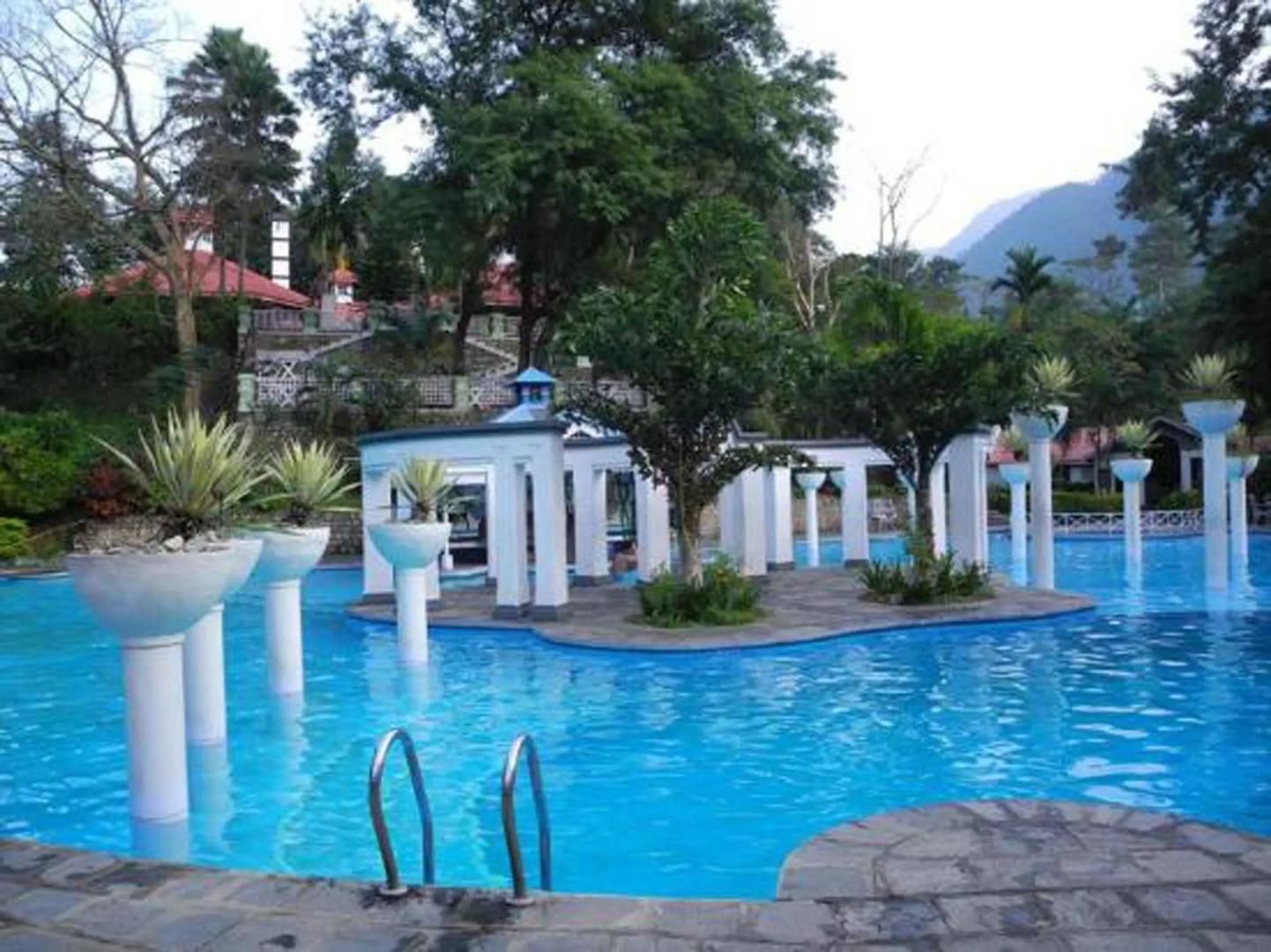 Riverside Spring Resort