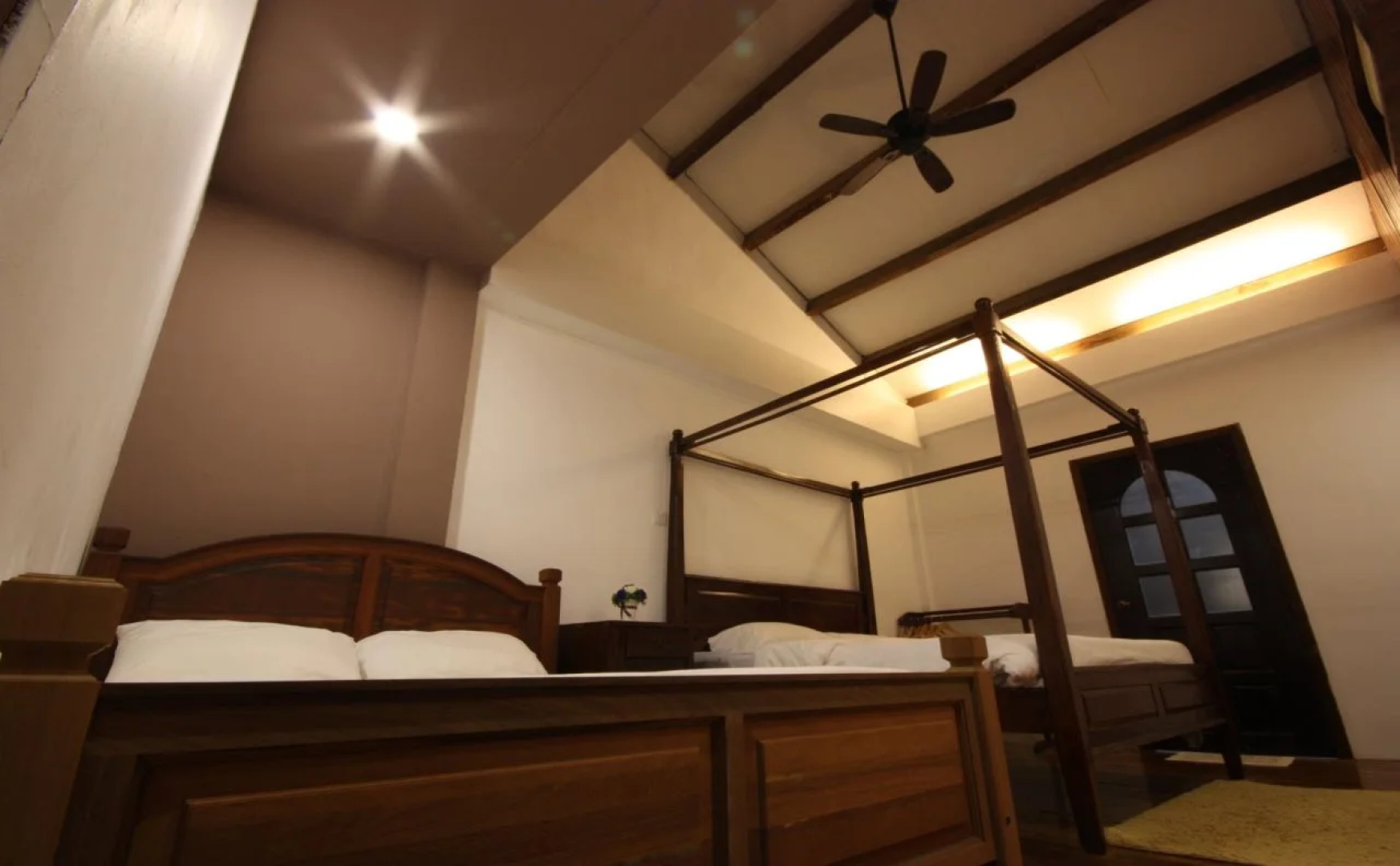 Pavilion Coffee Guest House