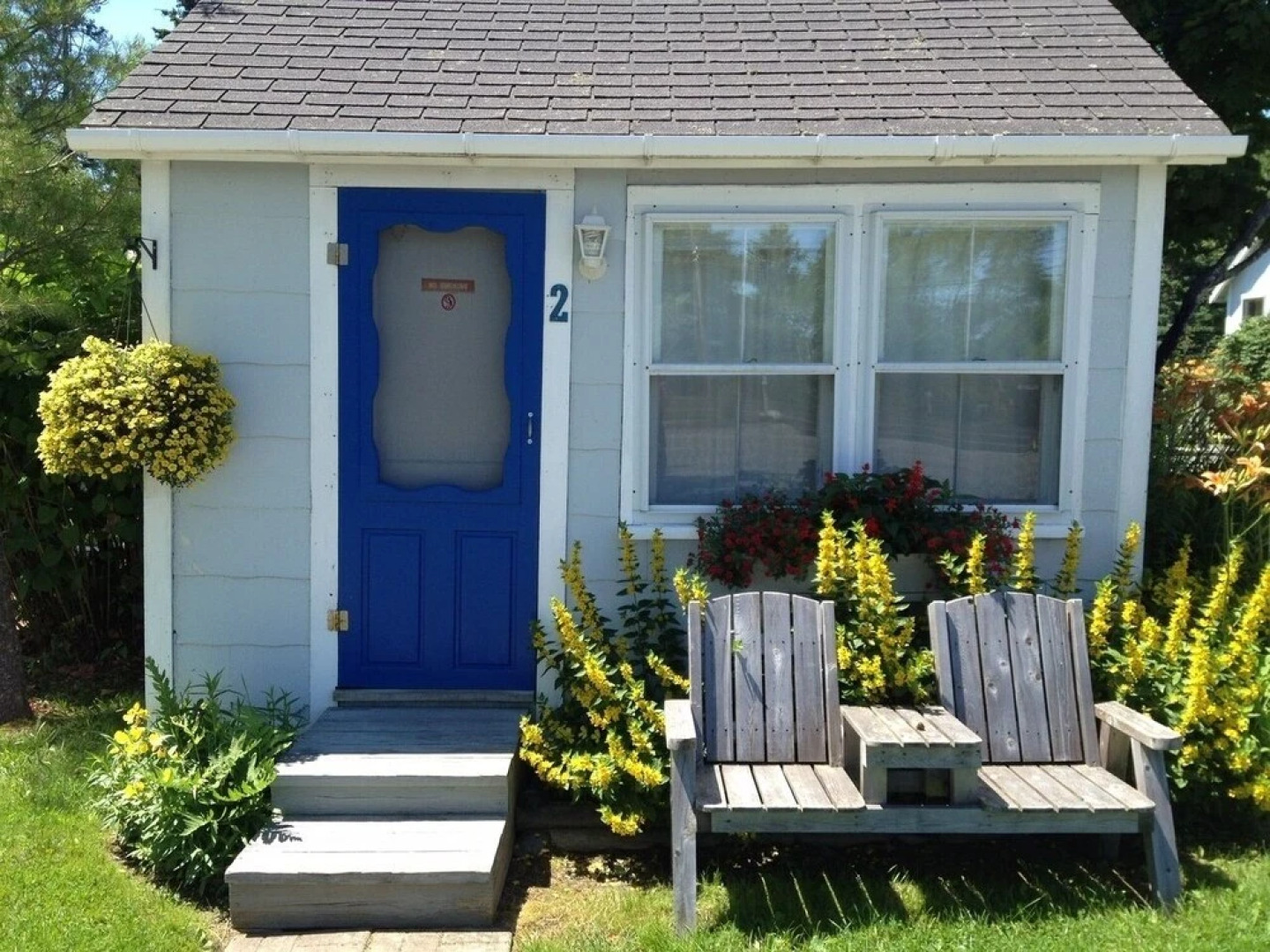 Isleview Motel and Cottages