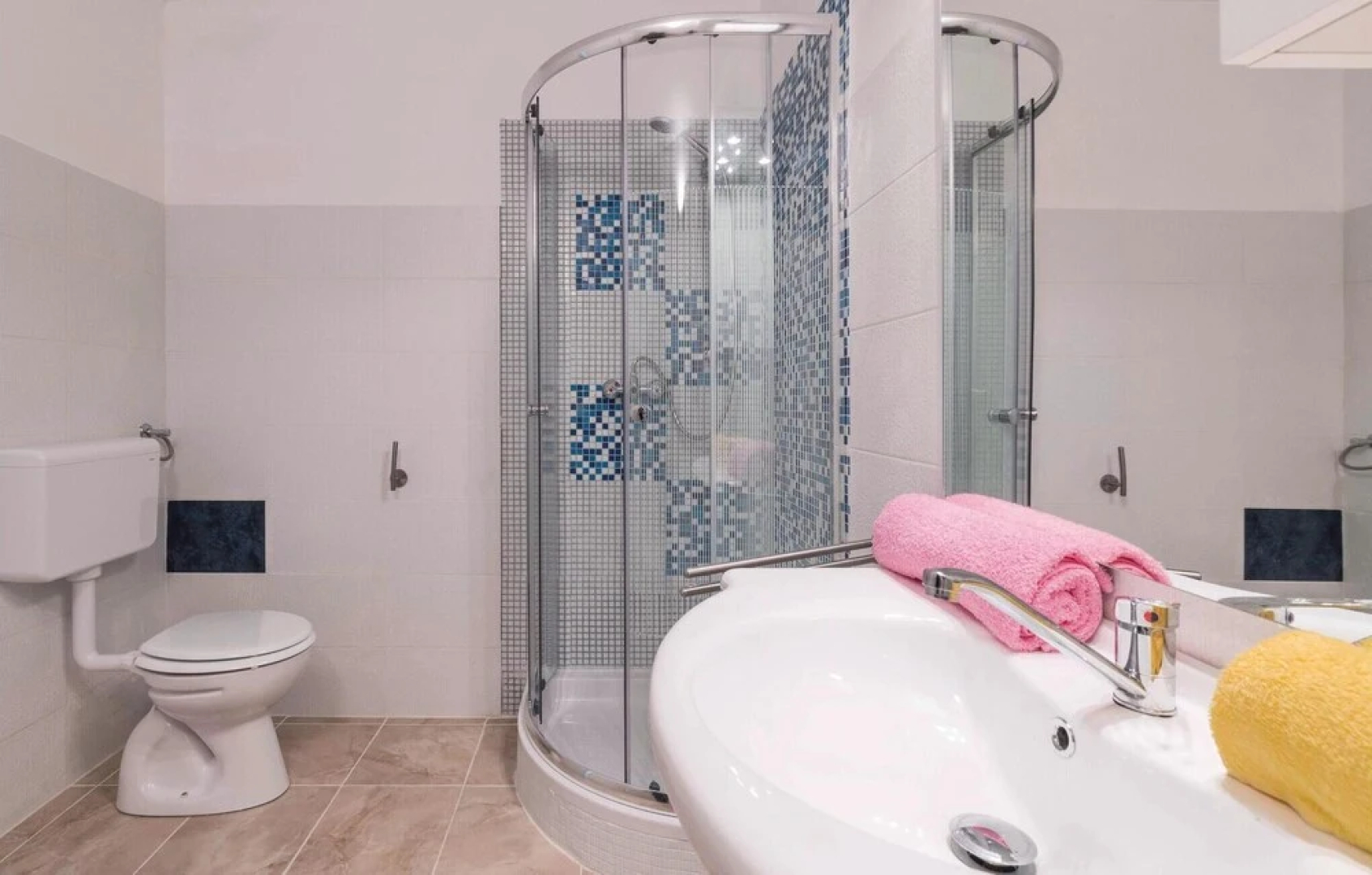 Nice Home in Sisan With Wifi and 3 Bedrooms