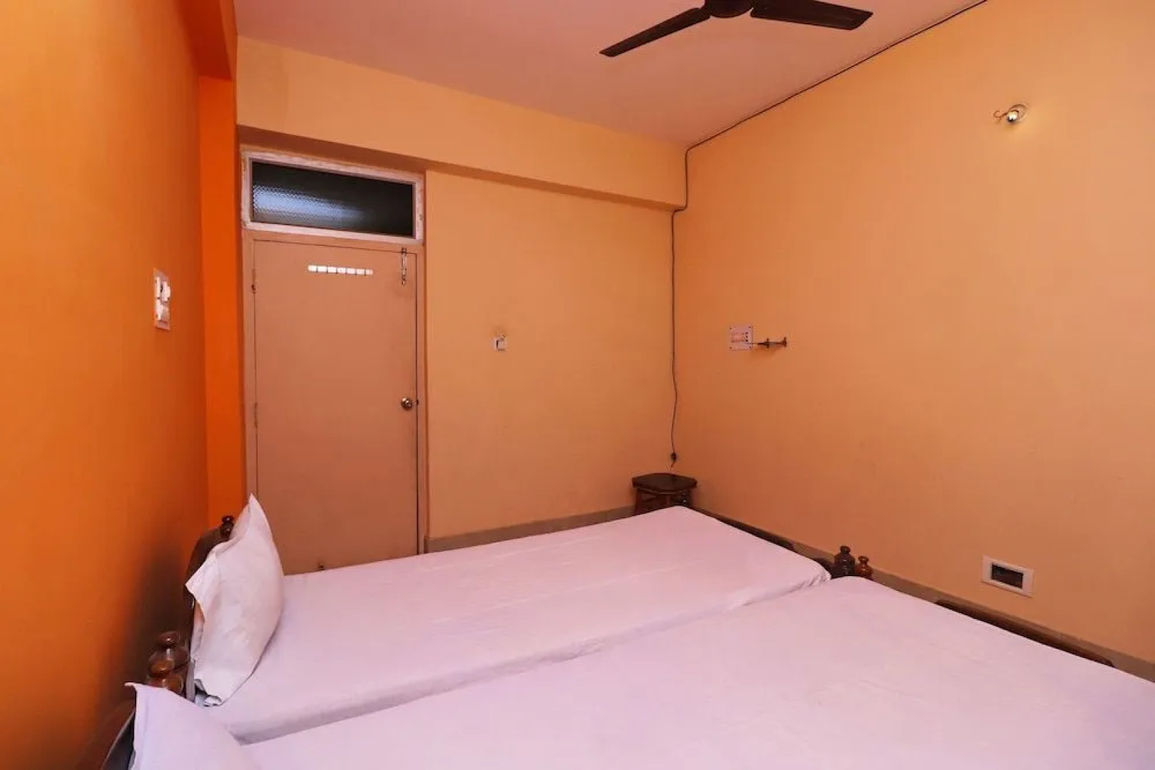 Spot On 43638 L X Inn