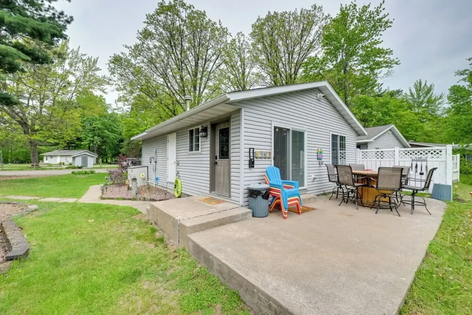 Lakeside Cabin w/ Fire Pit: Near Pine Point Park!