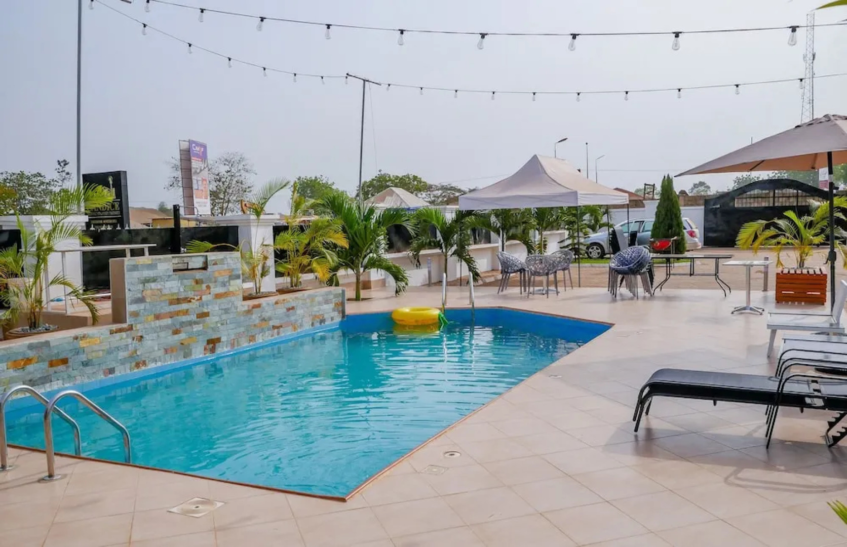 Candice serviced Apartment