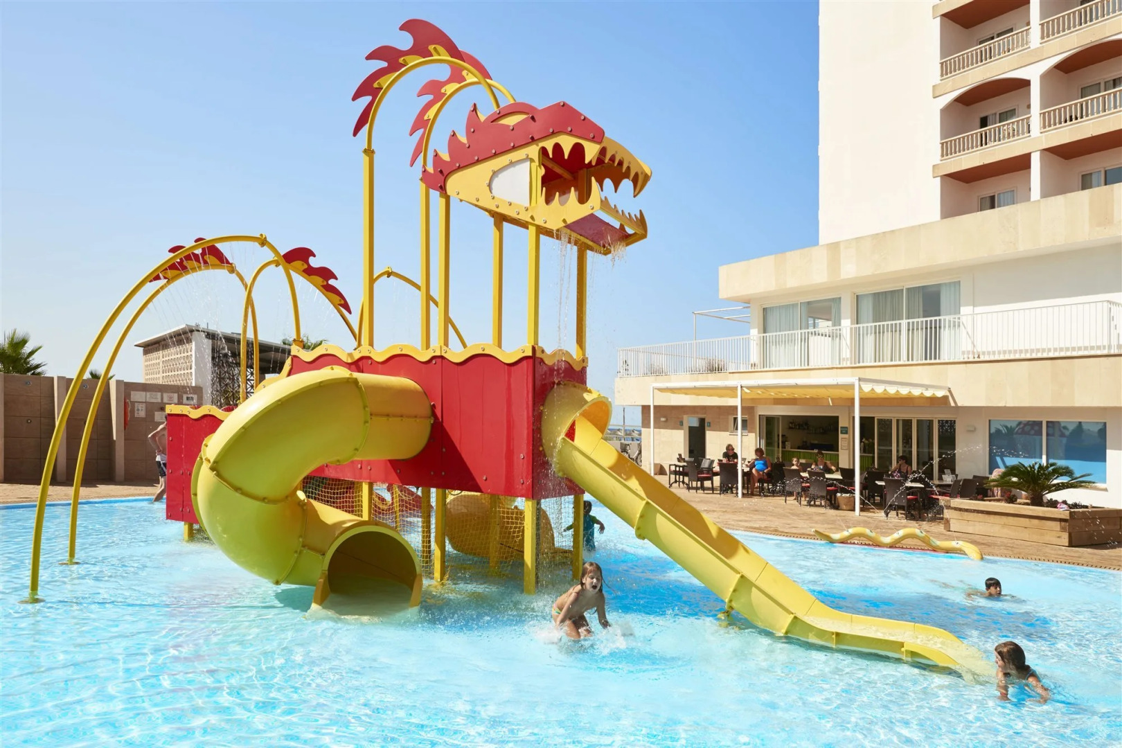 Universal Hotel Romantica