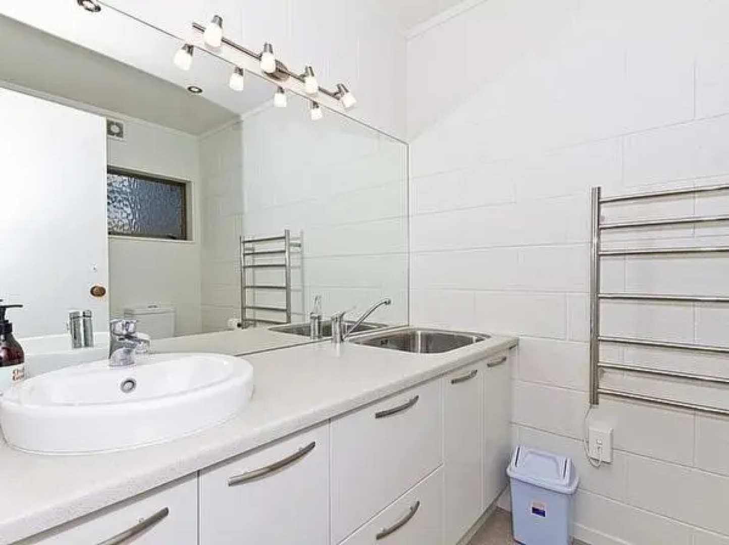 Beachside at Snells - Snells Beach Holiday Apartment