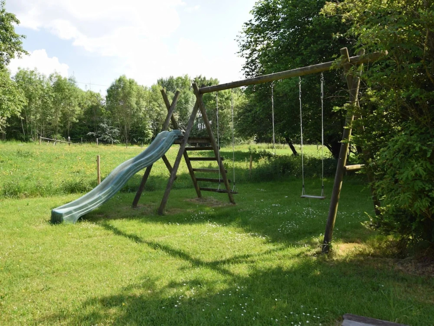 Two Homes in one Location, Ideal for Larger Groups who Want a lot of Space