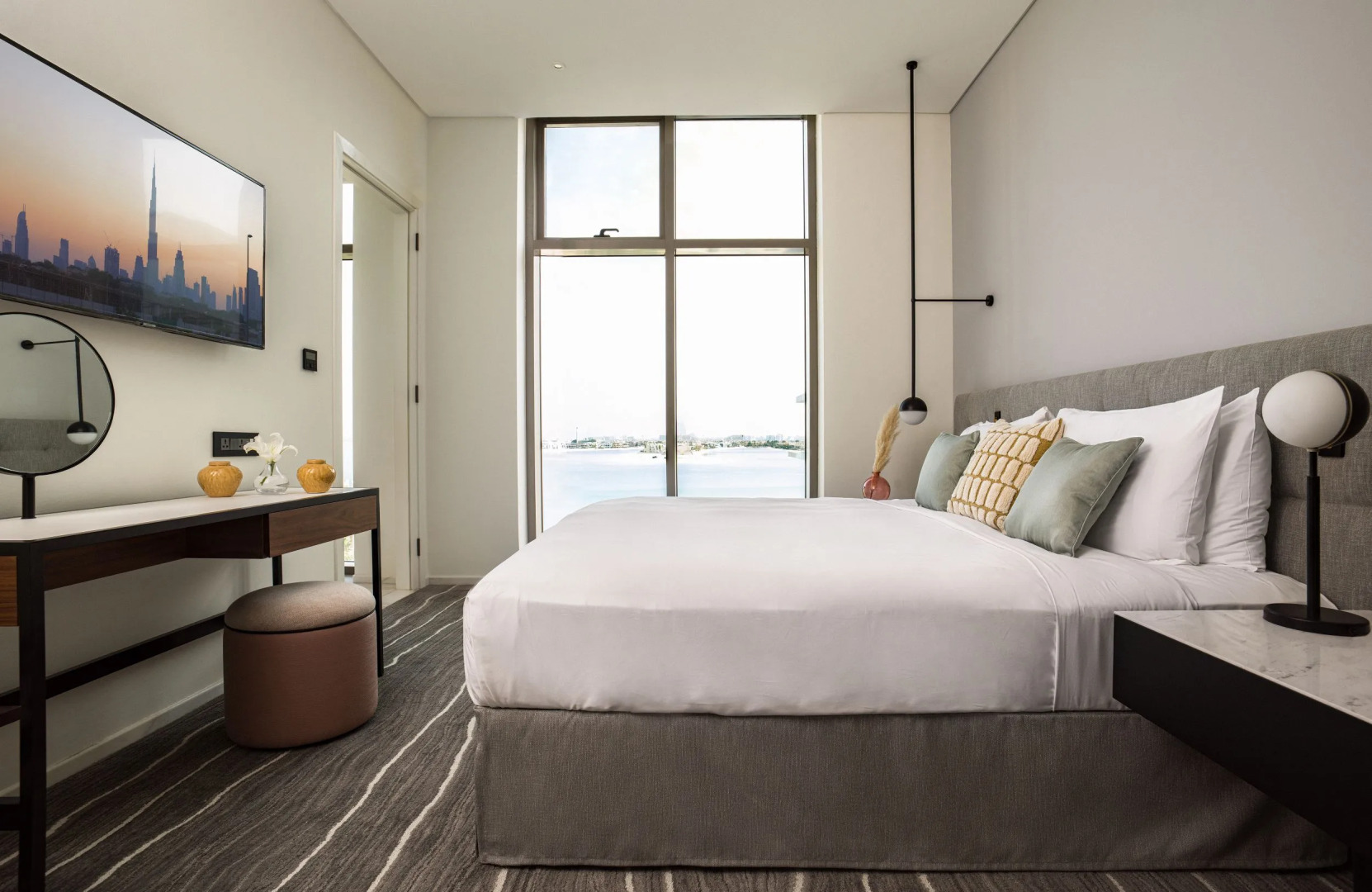 Th8 Palm Dubai Beach Resort, Vignette Collection, by IHG