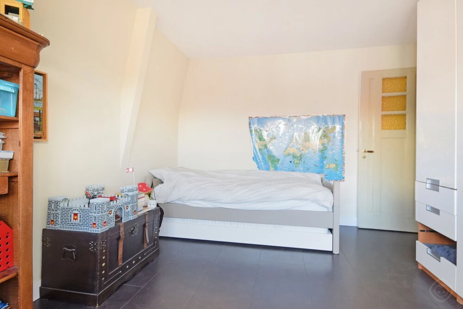 Elegant Riverside Apartment