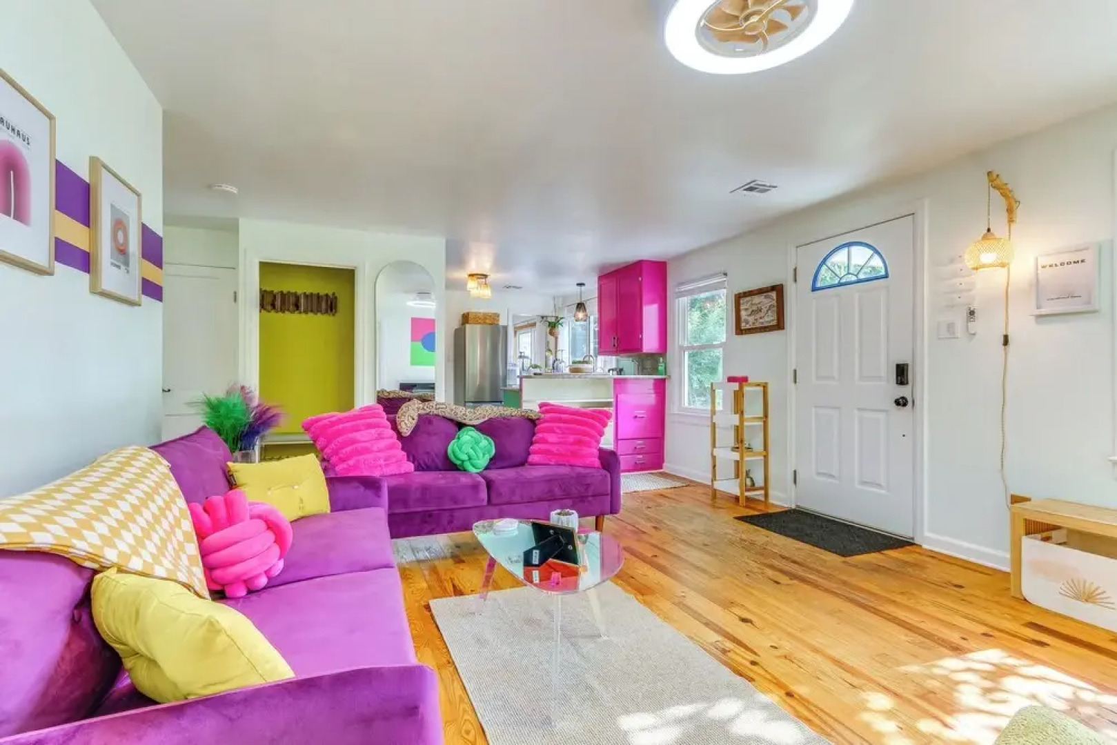 Retro-tropical Pensacola Home - 3 Mi to Downtown!