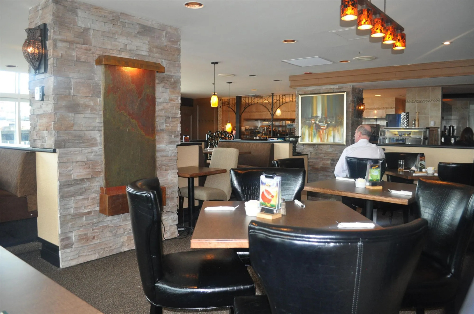 DoubleTree by Hilton St. John's Harbourview