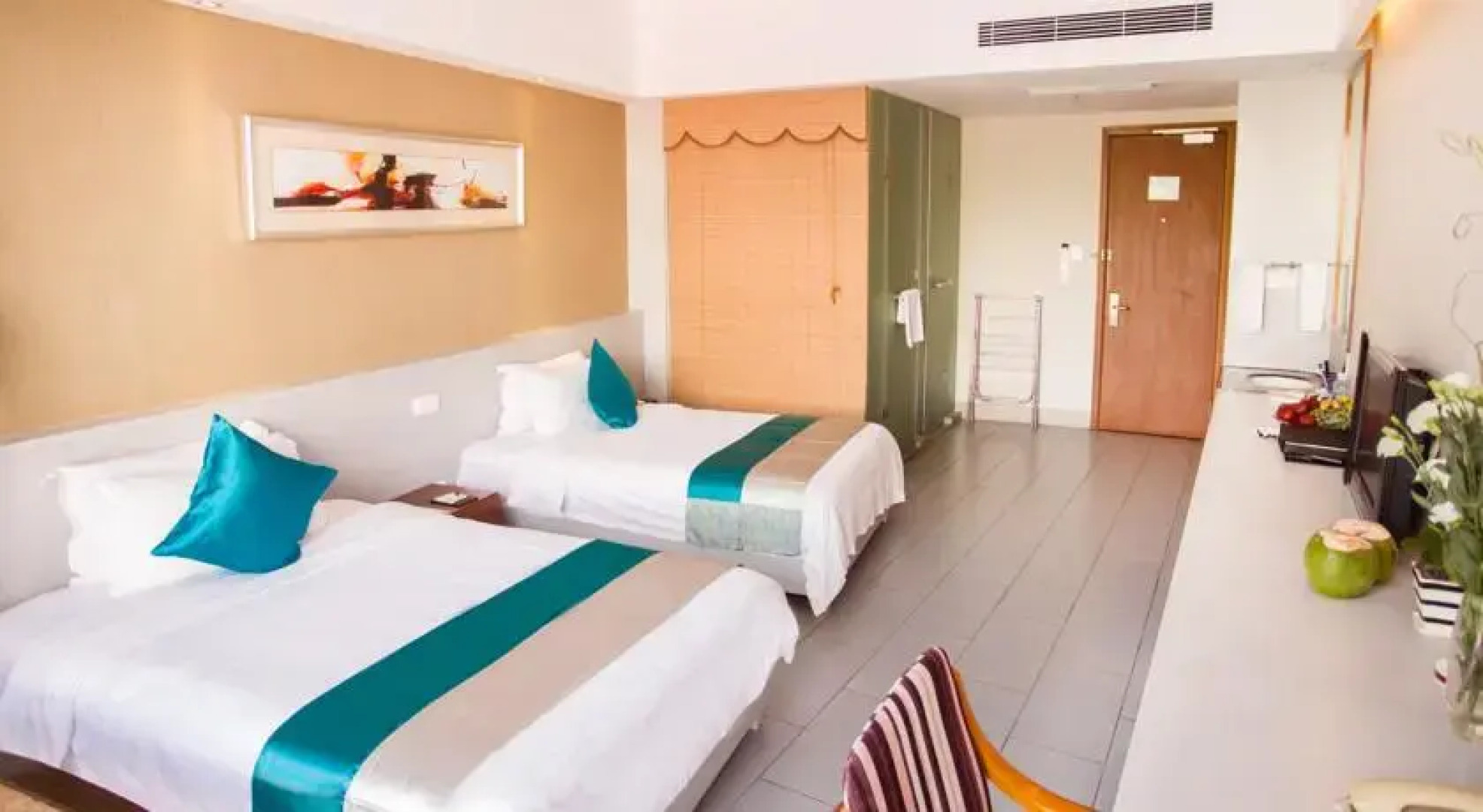 Отель Luyi Seaview