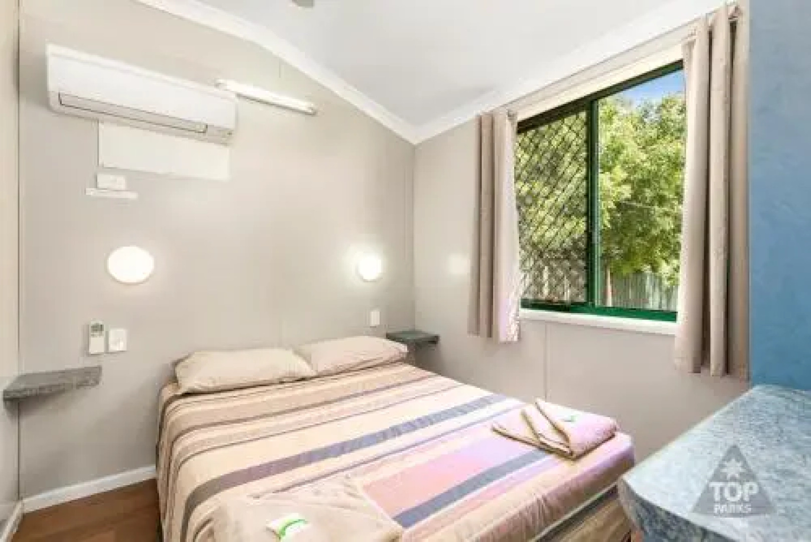 Sunset Top Tourist Park