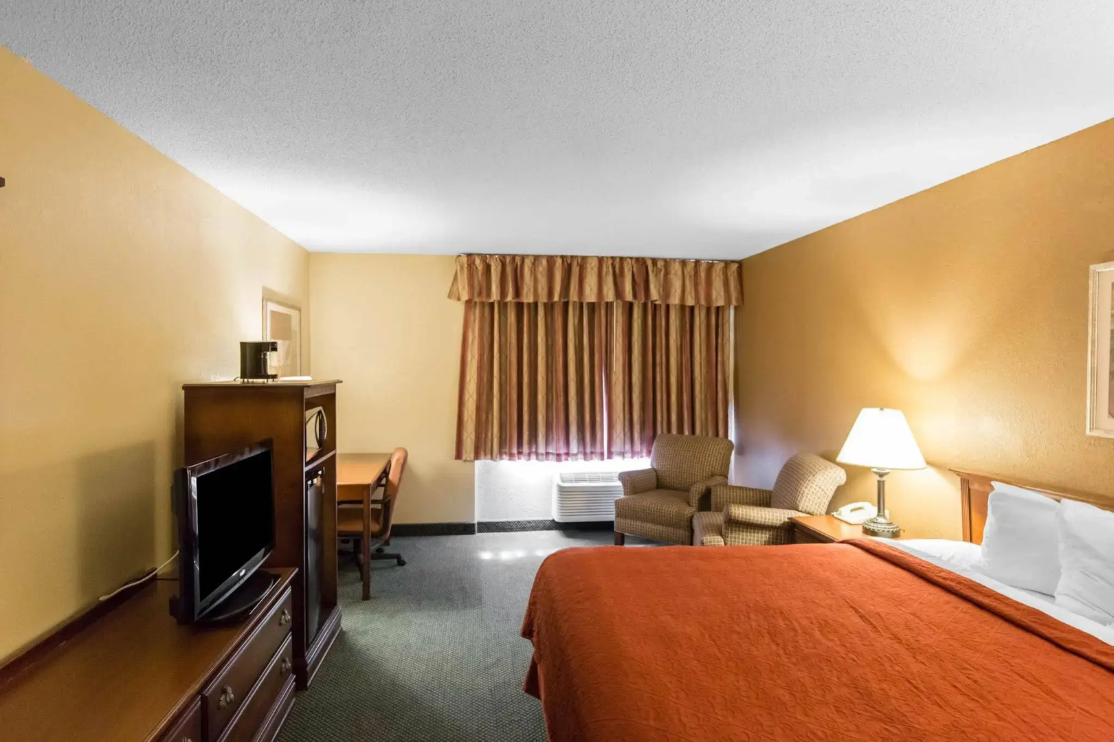 AmericInn by Wyndham Cedar Rapids North