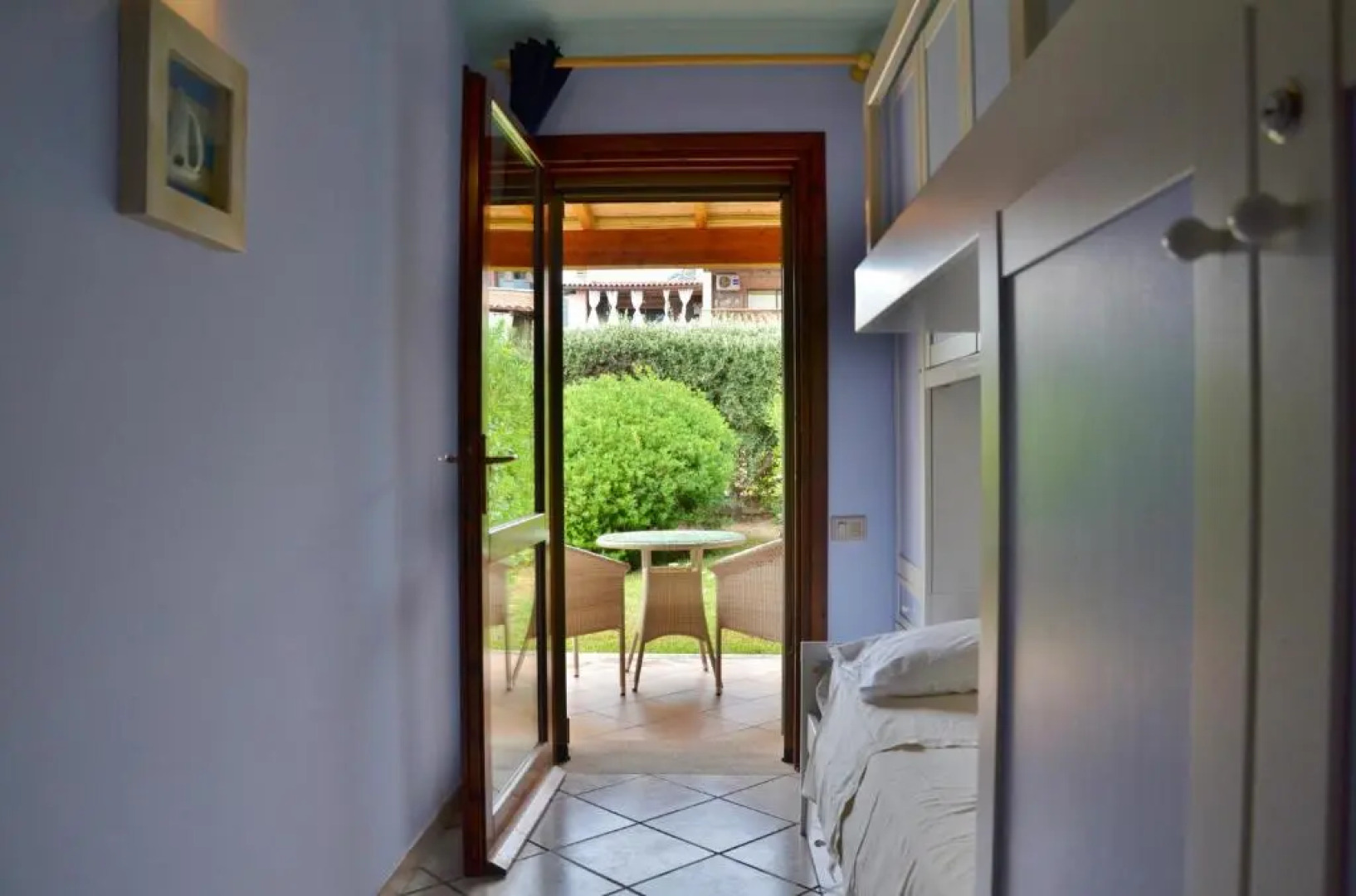 Villino immerso nel verde 100 m dal mare