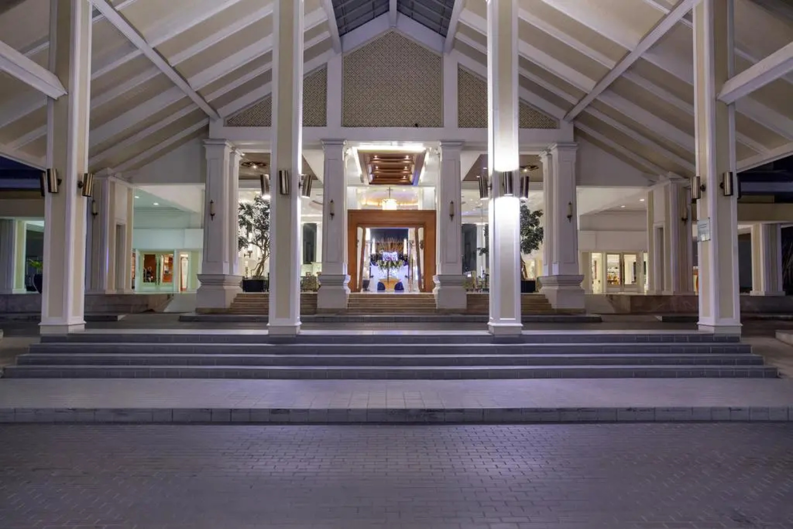 Dusit Thani Pattaya