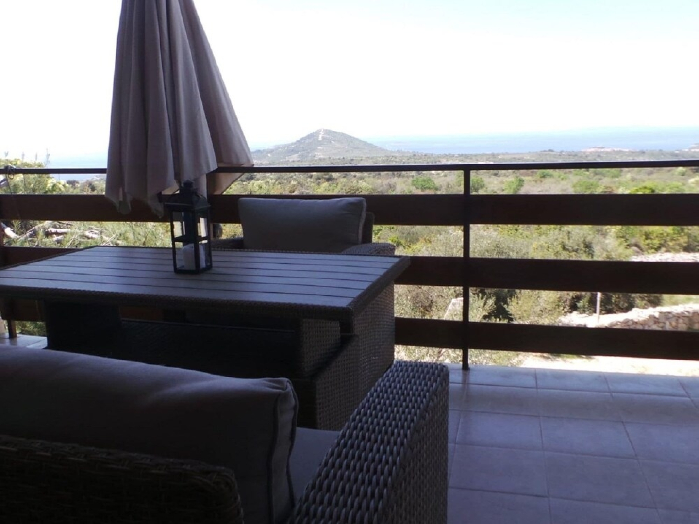 Adorable Apartment With Covered Terrace & Sea View