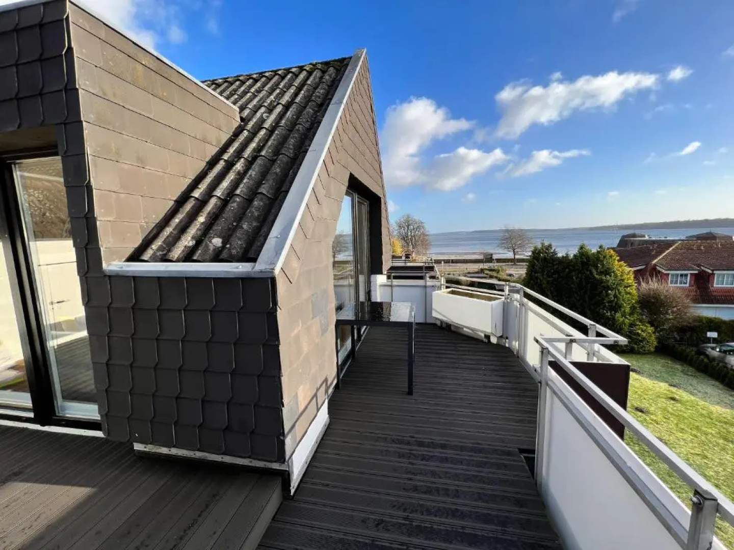 BEACH HOUSE II - Penthousewohnung in Bestlage mit sonniger Dachterrasse und top Meerblick