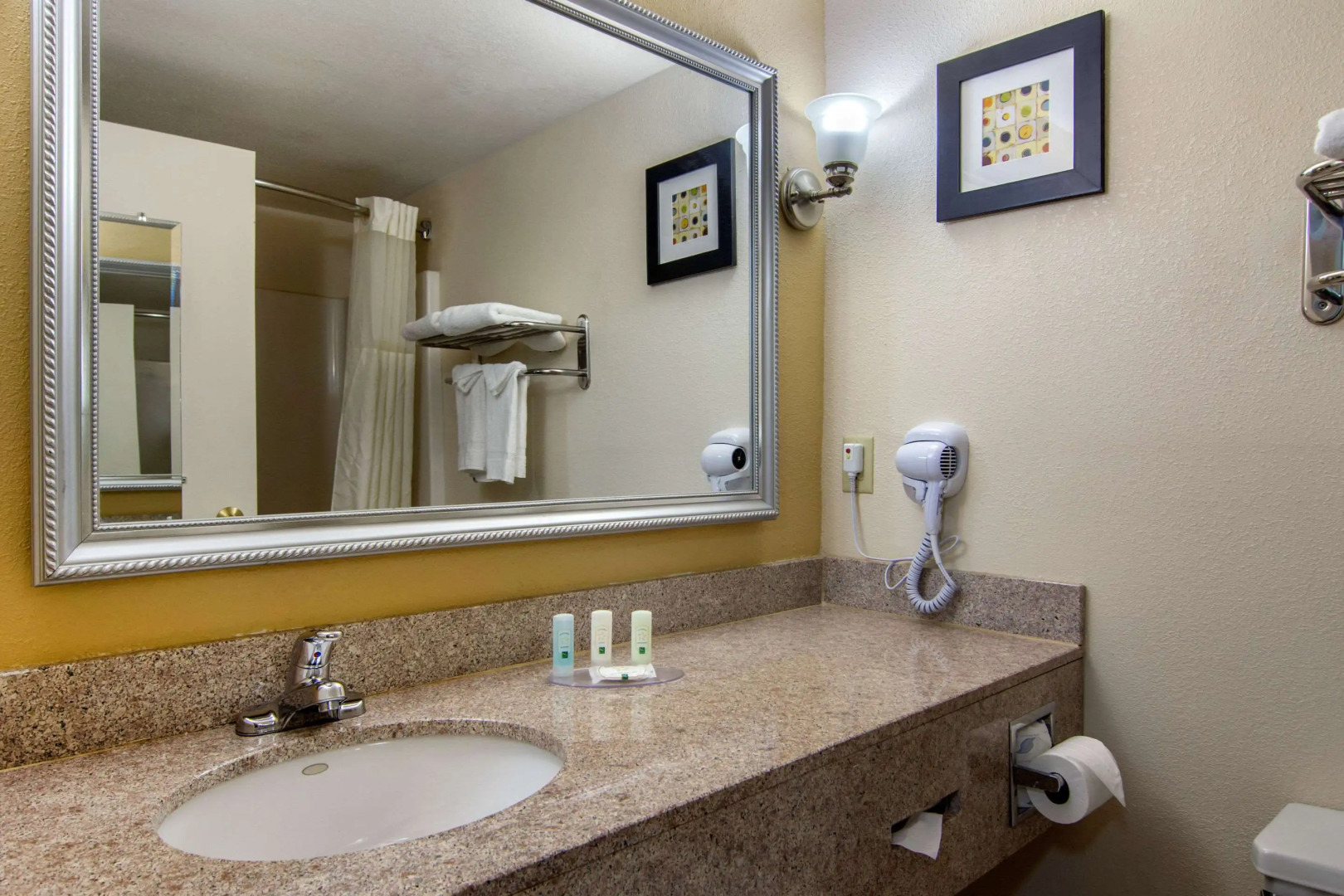 Quality Inn & Suites Union City - Atlanta South