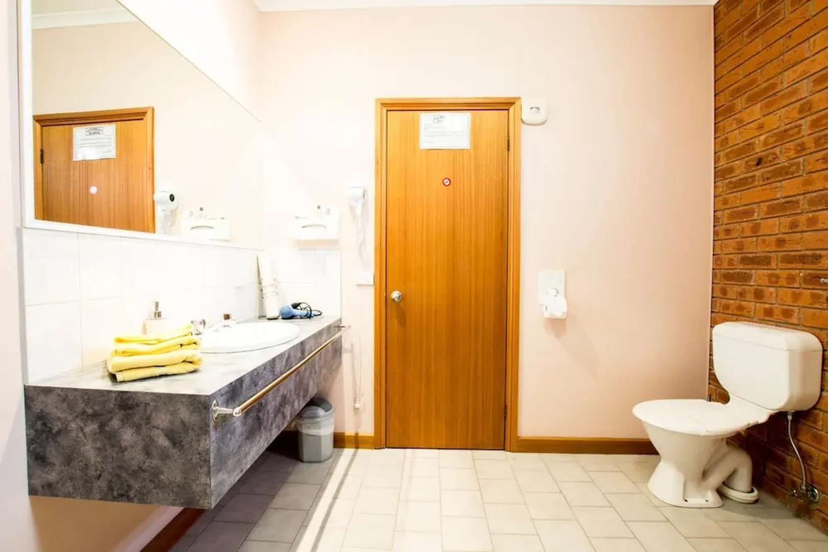 Golden River Motor Inn