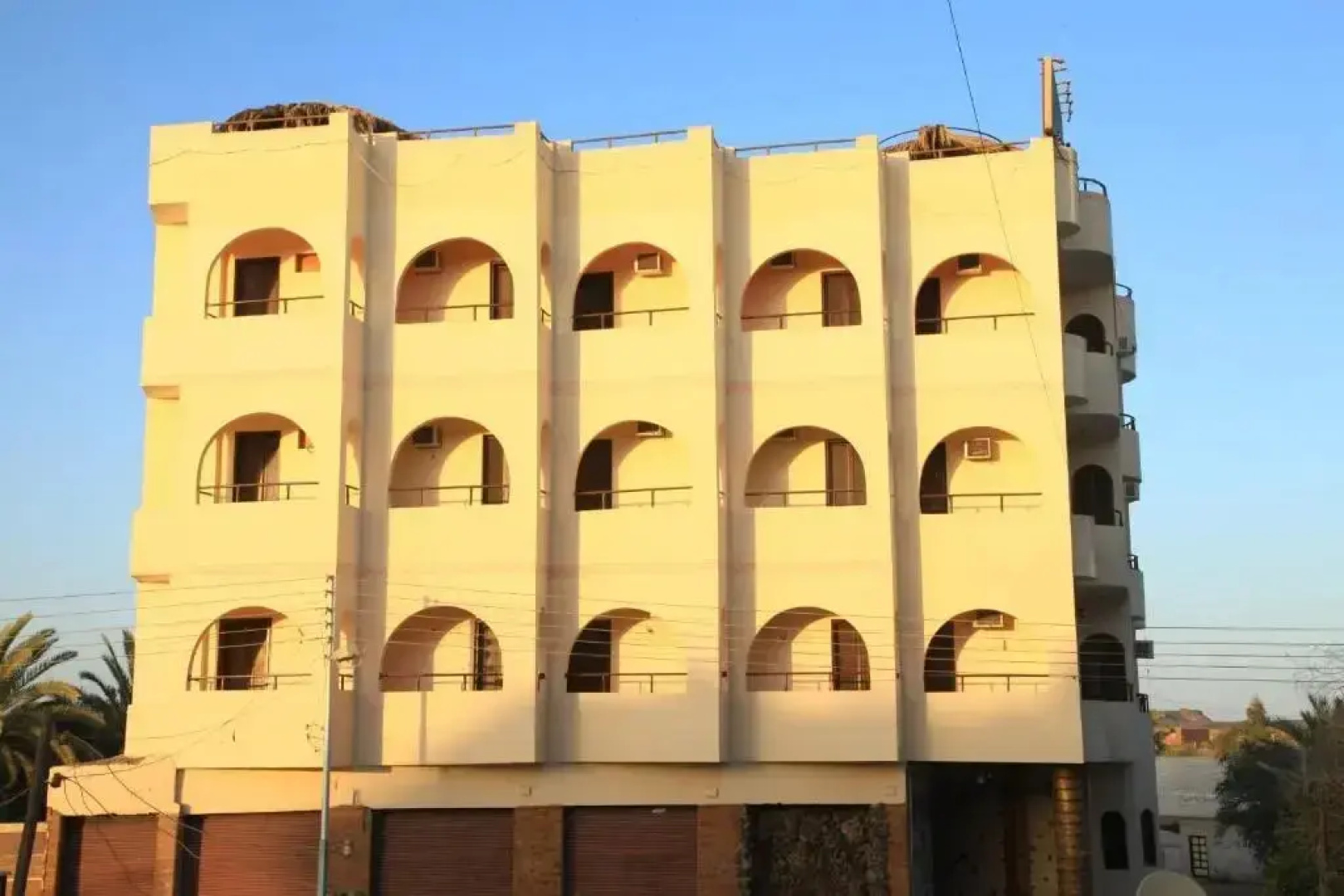 Western Desert Hotel & Safari