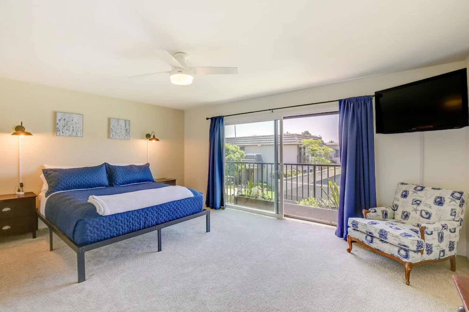 Solana Beach Condo w/ 4 Pools & Beach Access!