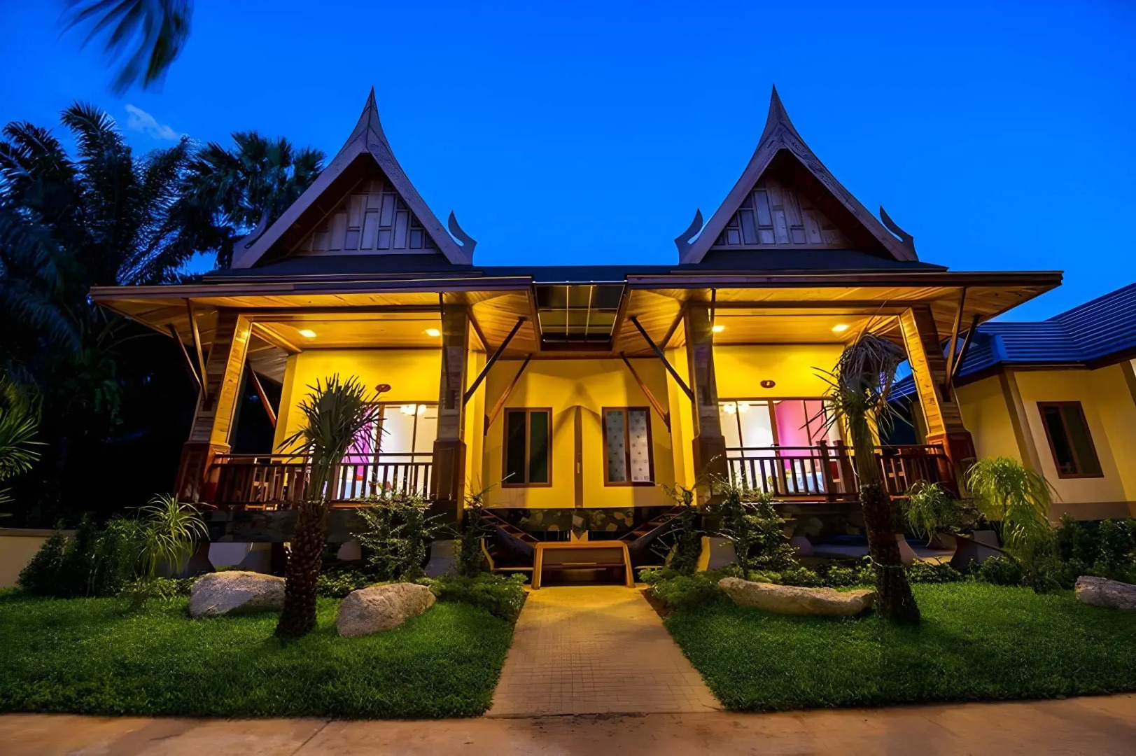 Dusit Phuphaya Resort