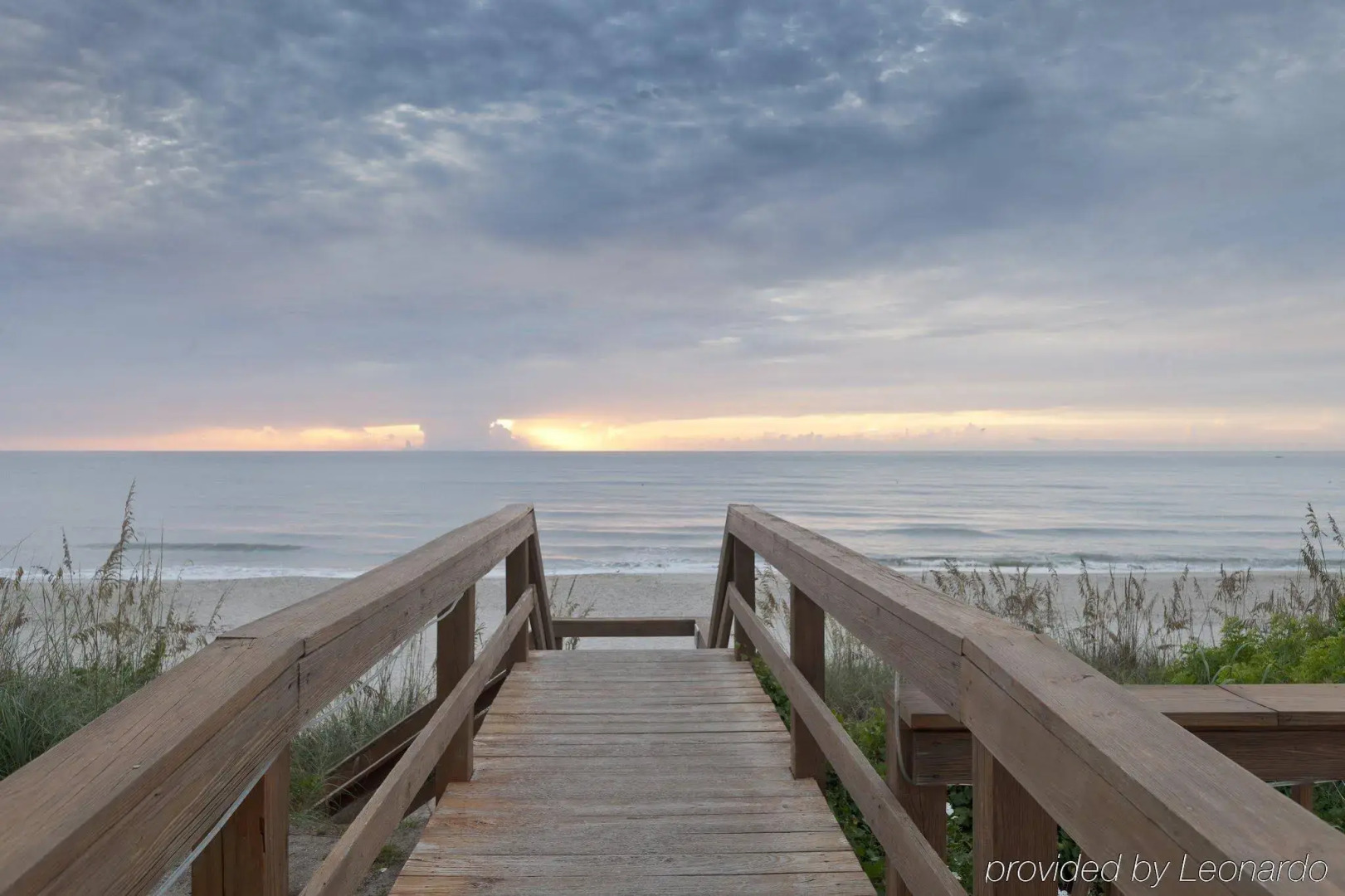 Radisson Suite Hotel Oceanfront