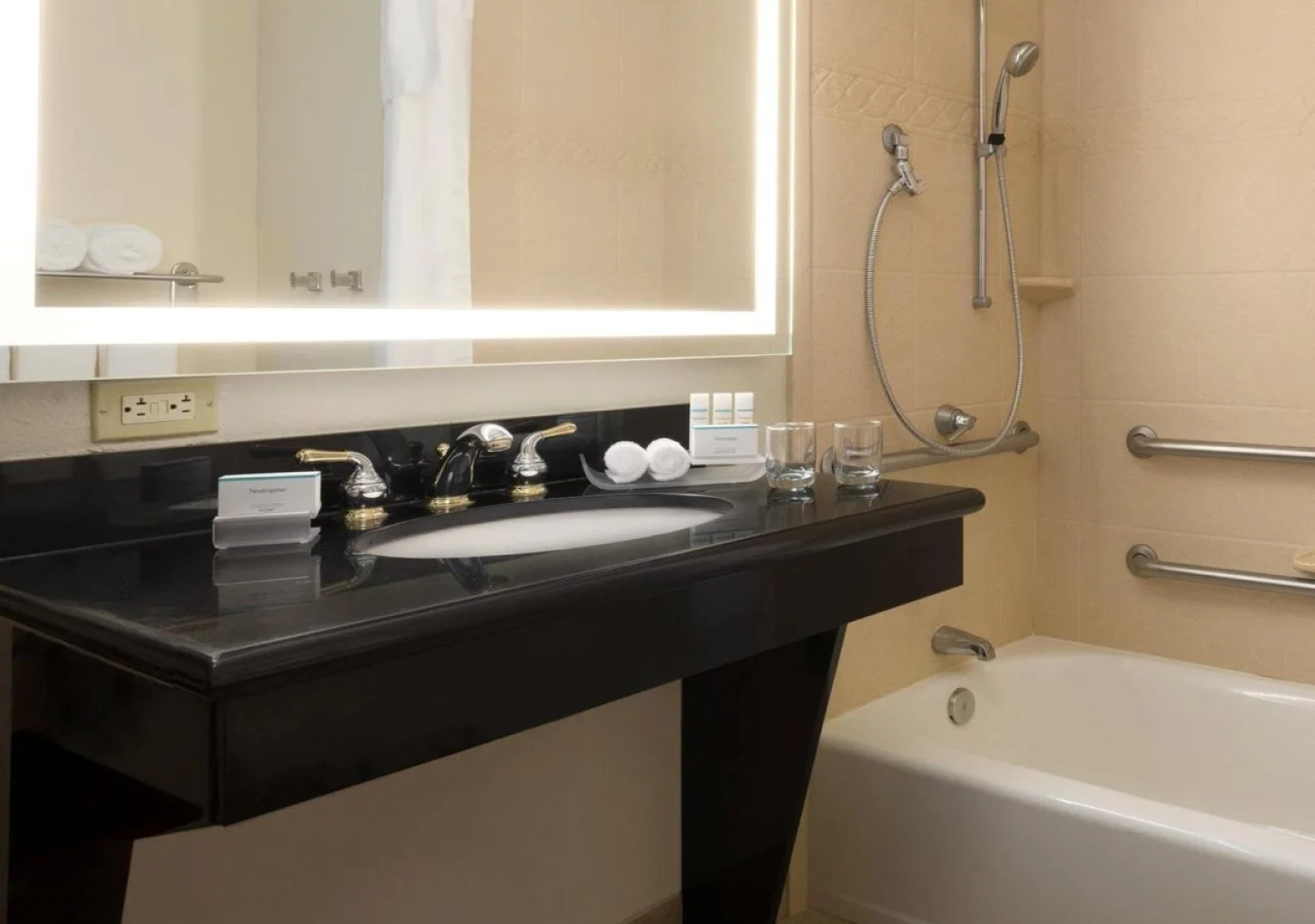 Homewood Suites by Hilton Jacksonville Deerwood Park