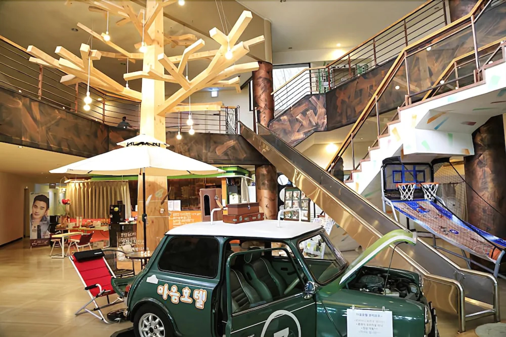 Maum Hotel and Backpackers