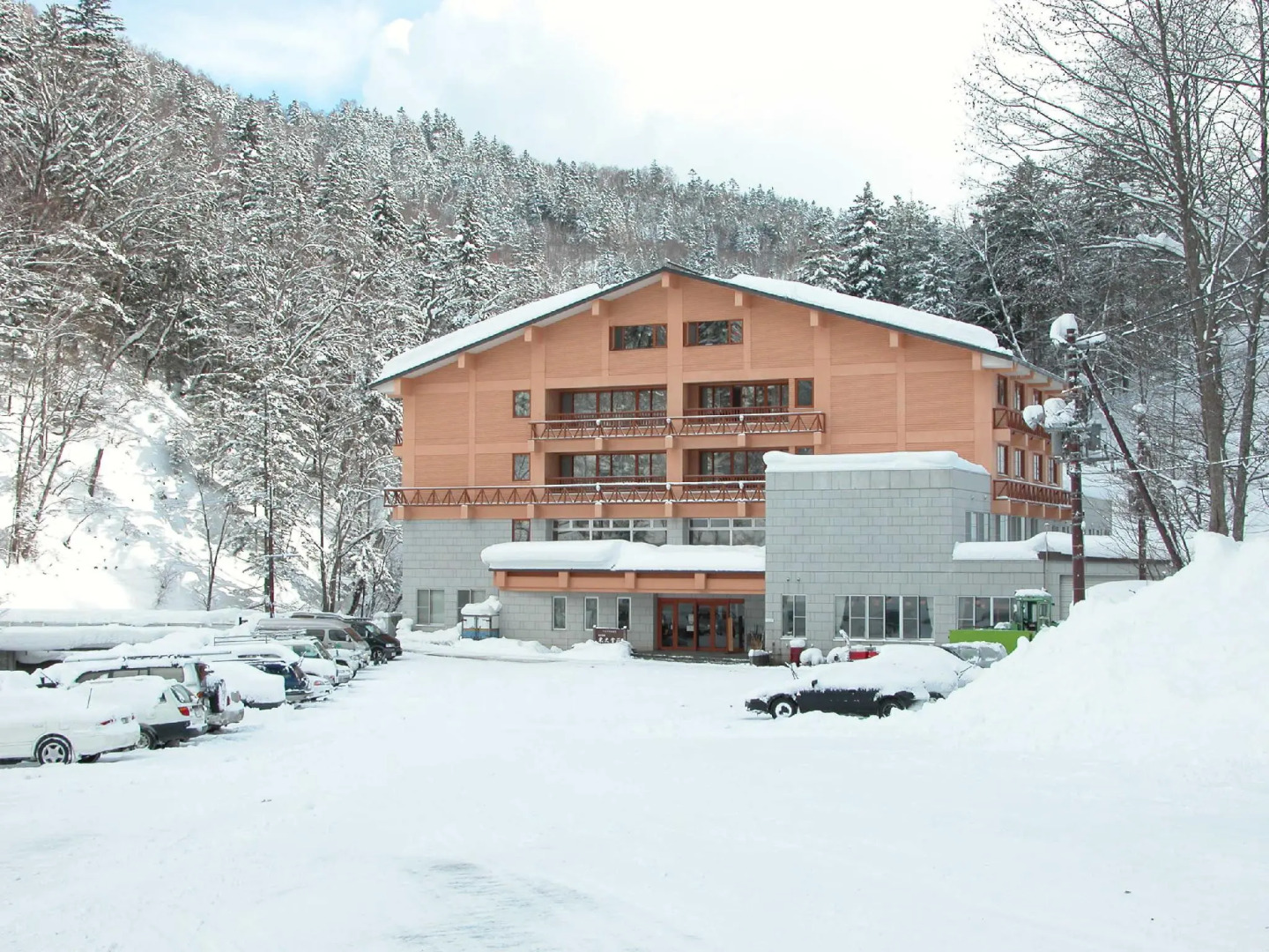 Kokumin Shukusha Higashi Taisetsuso