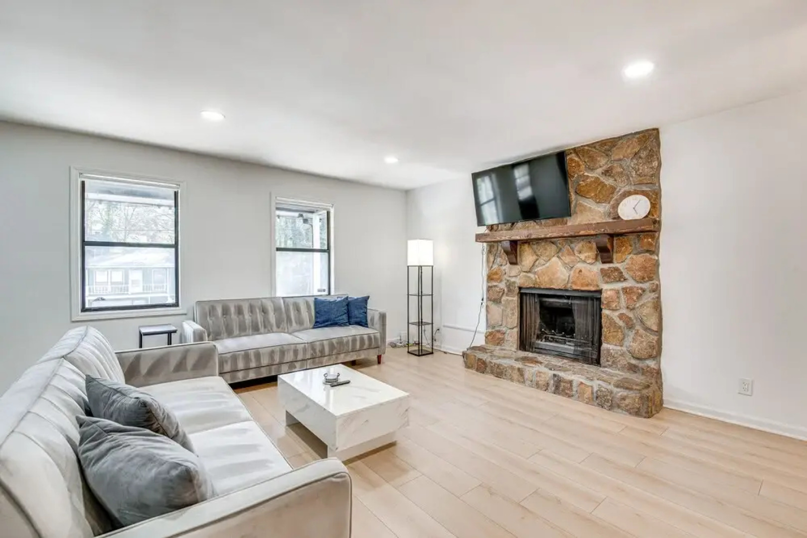 Smyrna Townhome Rental ~ 4 Mi to The Battery!, Smyrna