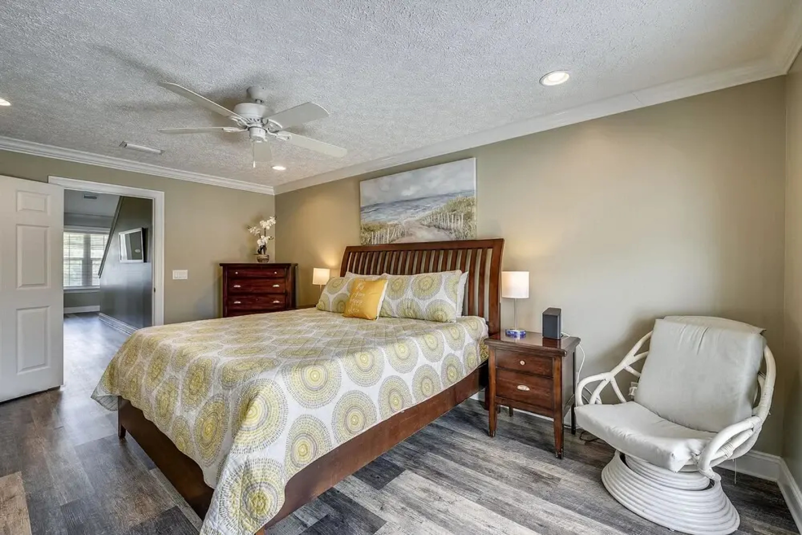 Serenity Beach by Book That Condo