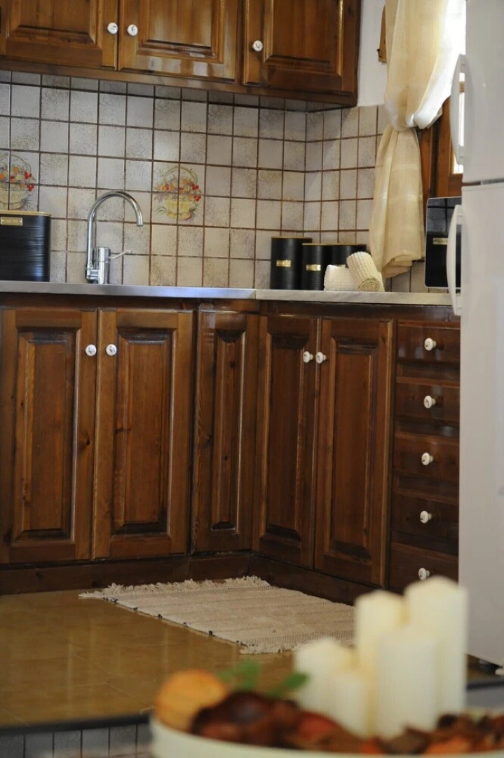 Traditional Greek Maisonette in Antiperni Village