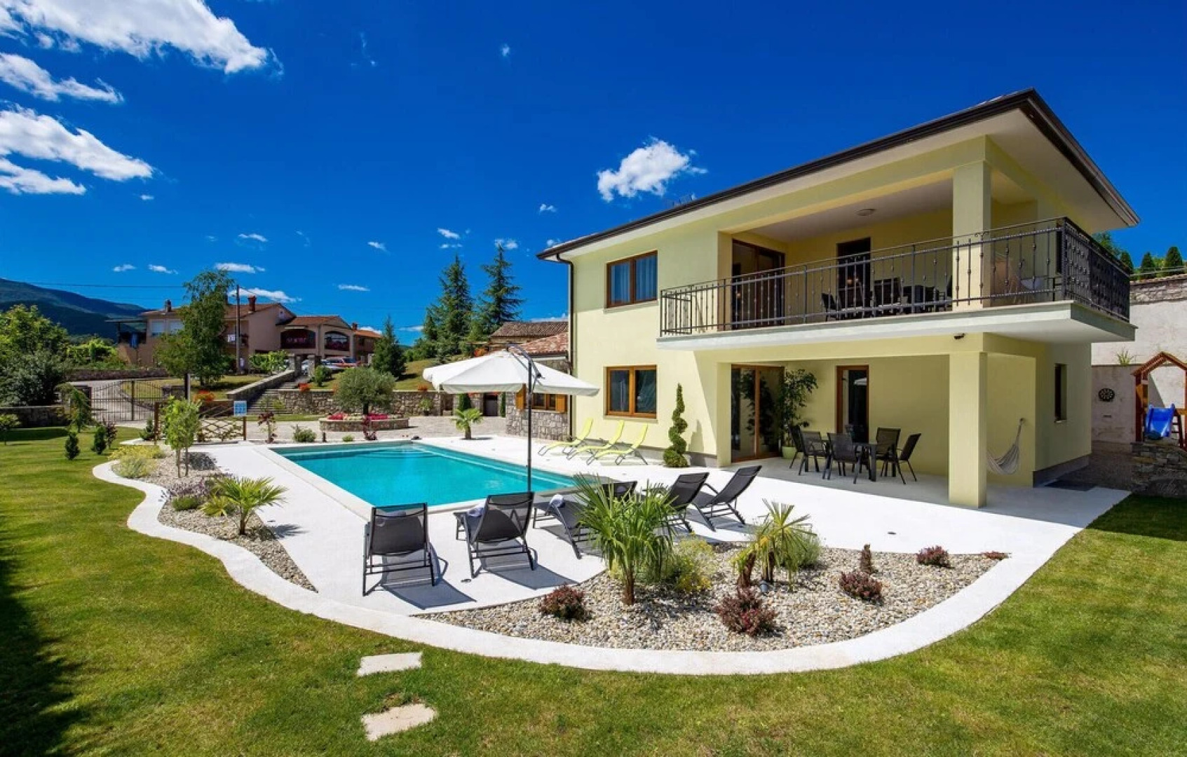 Beautiful Home in Mucici With 3 Bedrooms, Wifi and Outdoor Swimming Pool