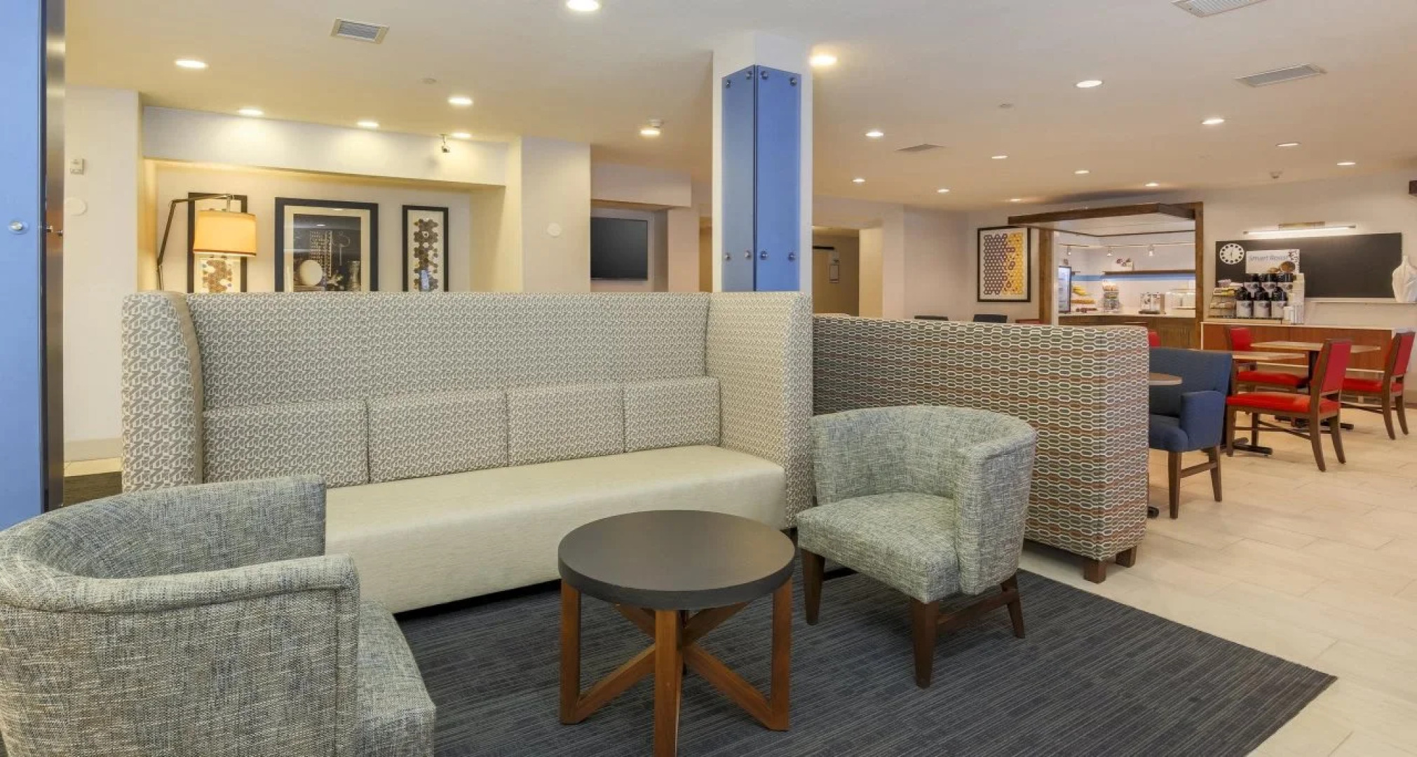 Holiday Inn Express Las Vegas - Stadium Area by IHG