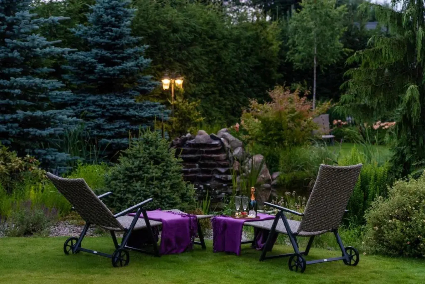 RetroHouse - Adults Only