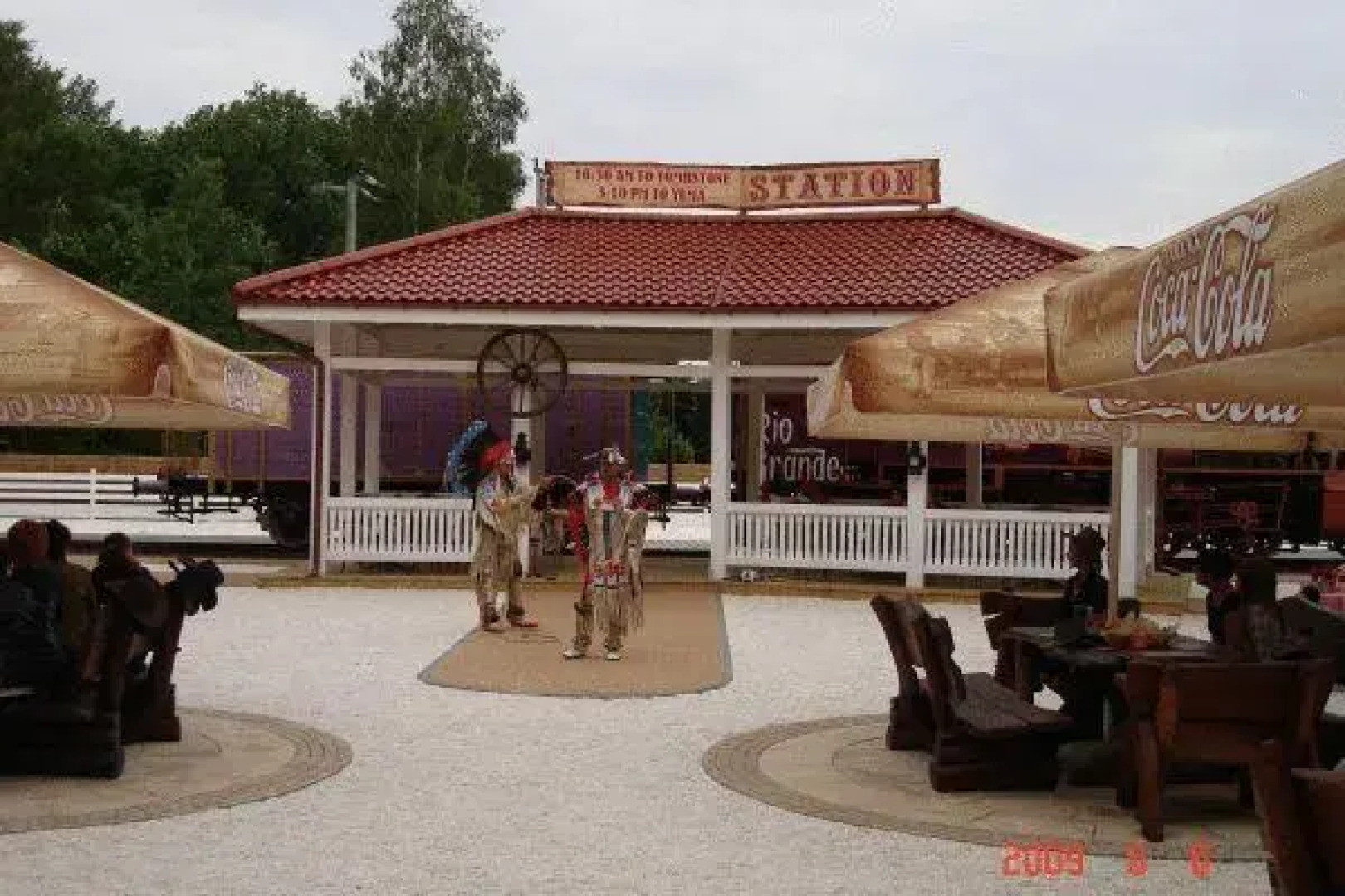 Dakota Hotel & Restaurant