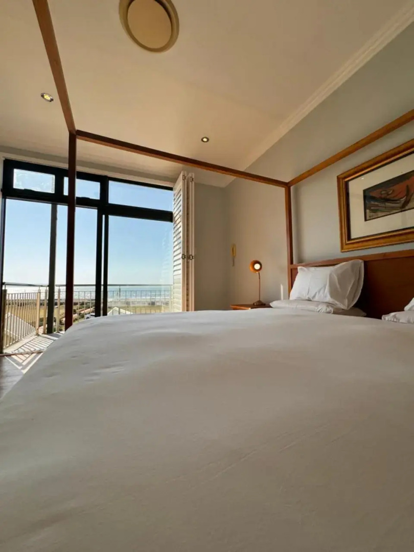 Accommodation Front - Loft Waterfront Penthouse with Ocean Views