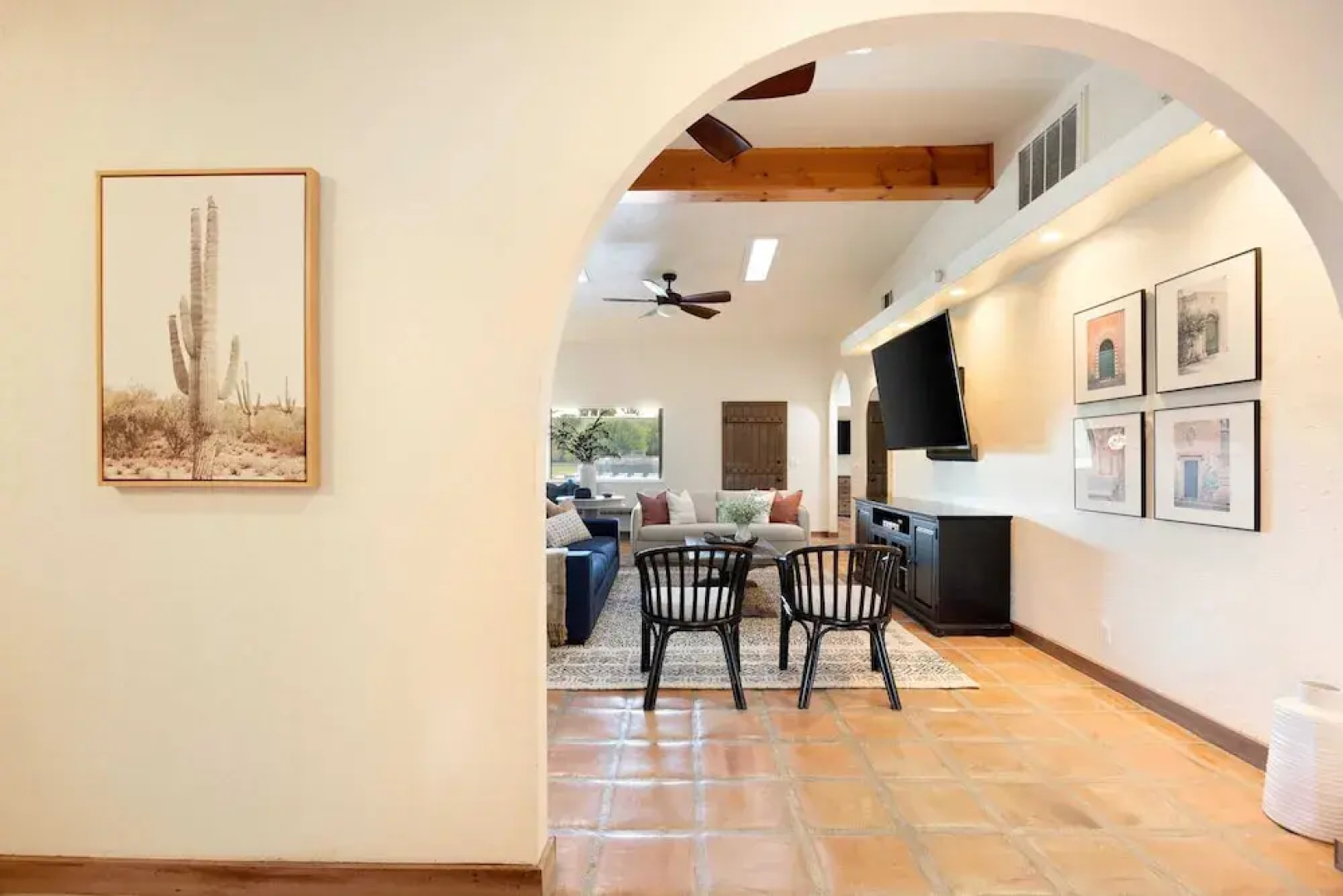 Starlight Estate by Avantstay 26 People! Architectual Mansion w/ Pool, Tennis Court, Game Room